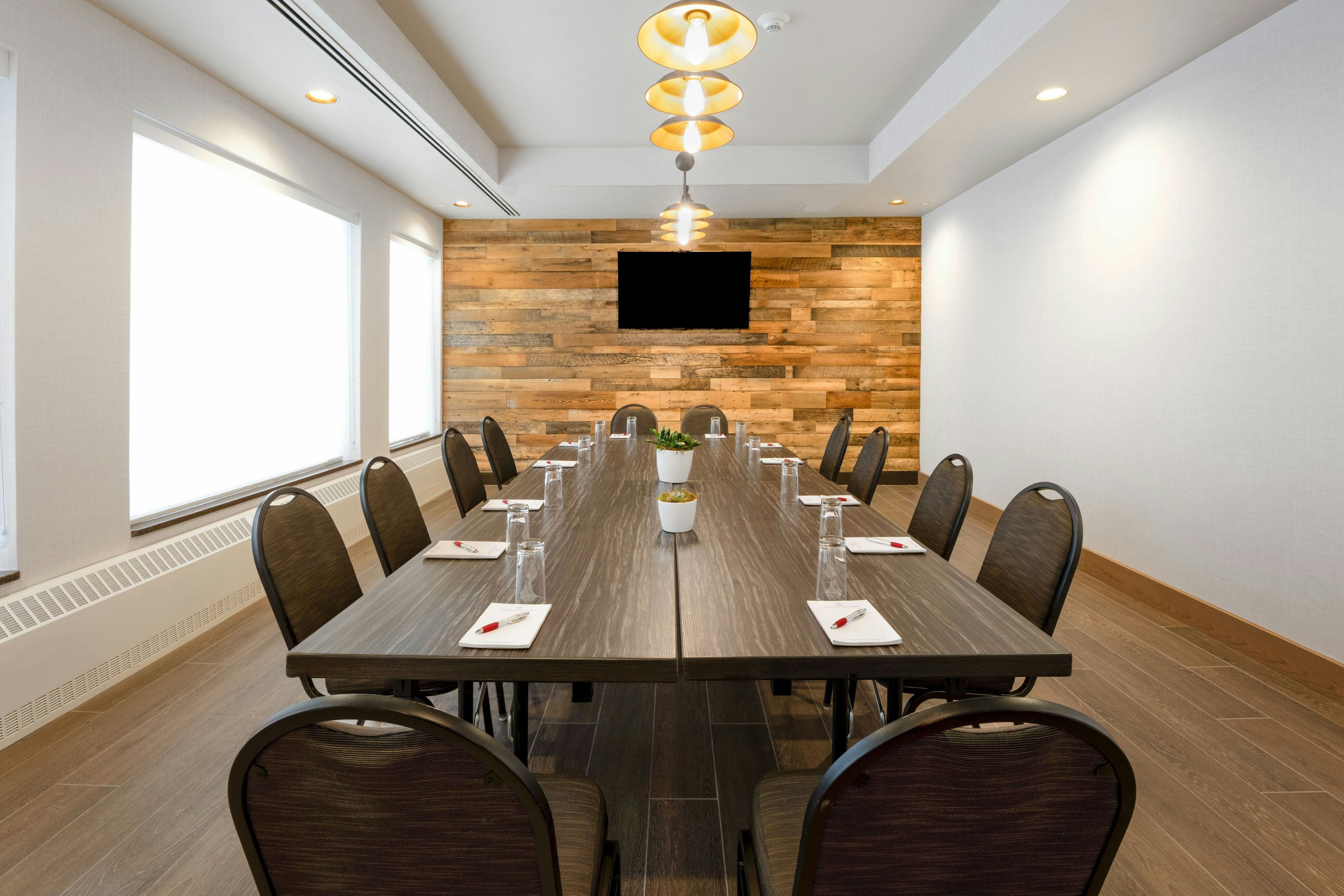 Oshkosh Marriott Waterfront Hotel & Convention Center