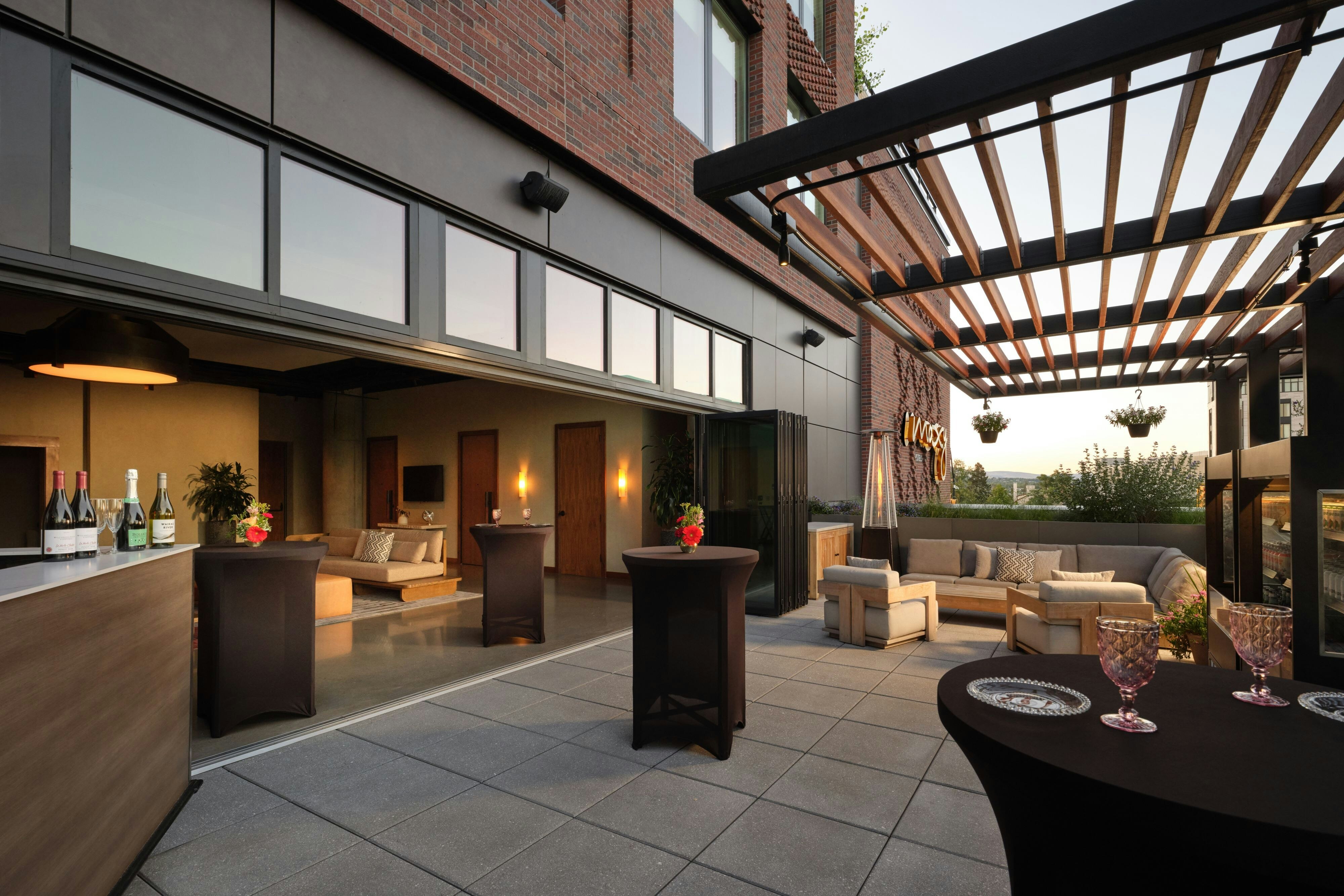 Moxy Boulder University