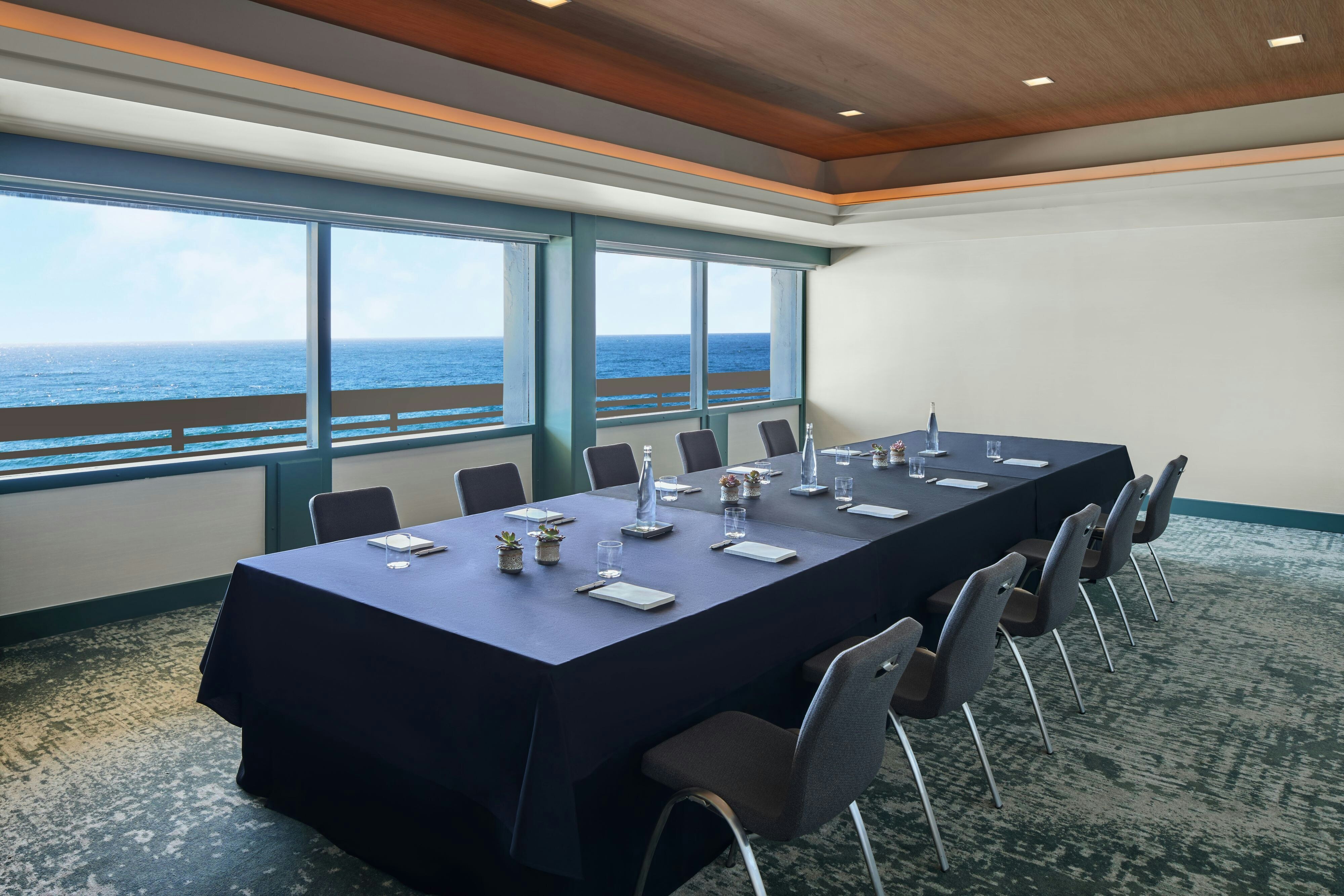 Monterey Beach Hotel, a Tribute Portfolio Hotel