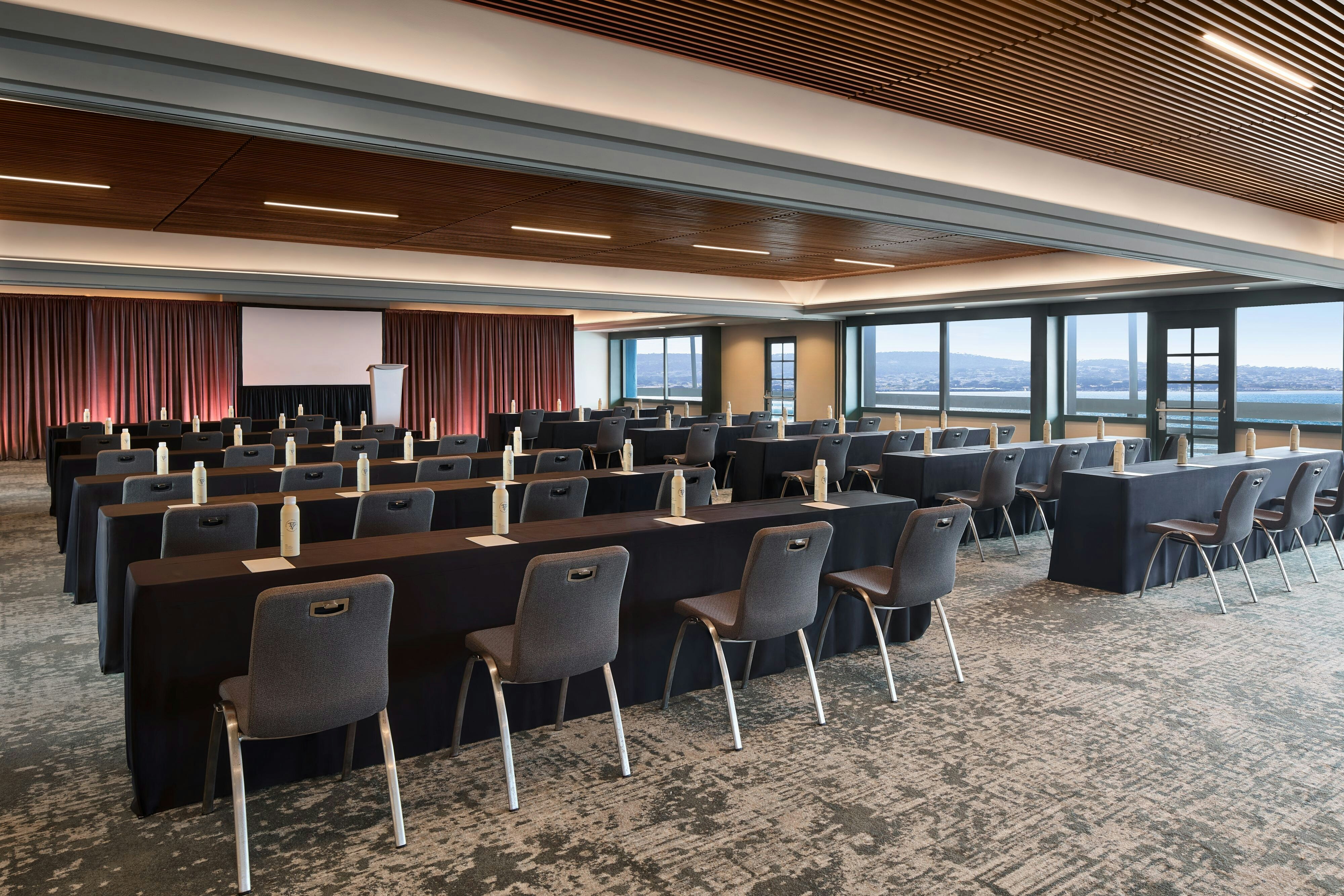 Monterey Beach Hotel, a Tribute Portfolio Hotel