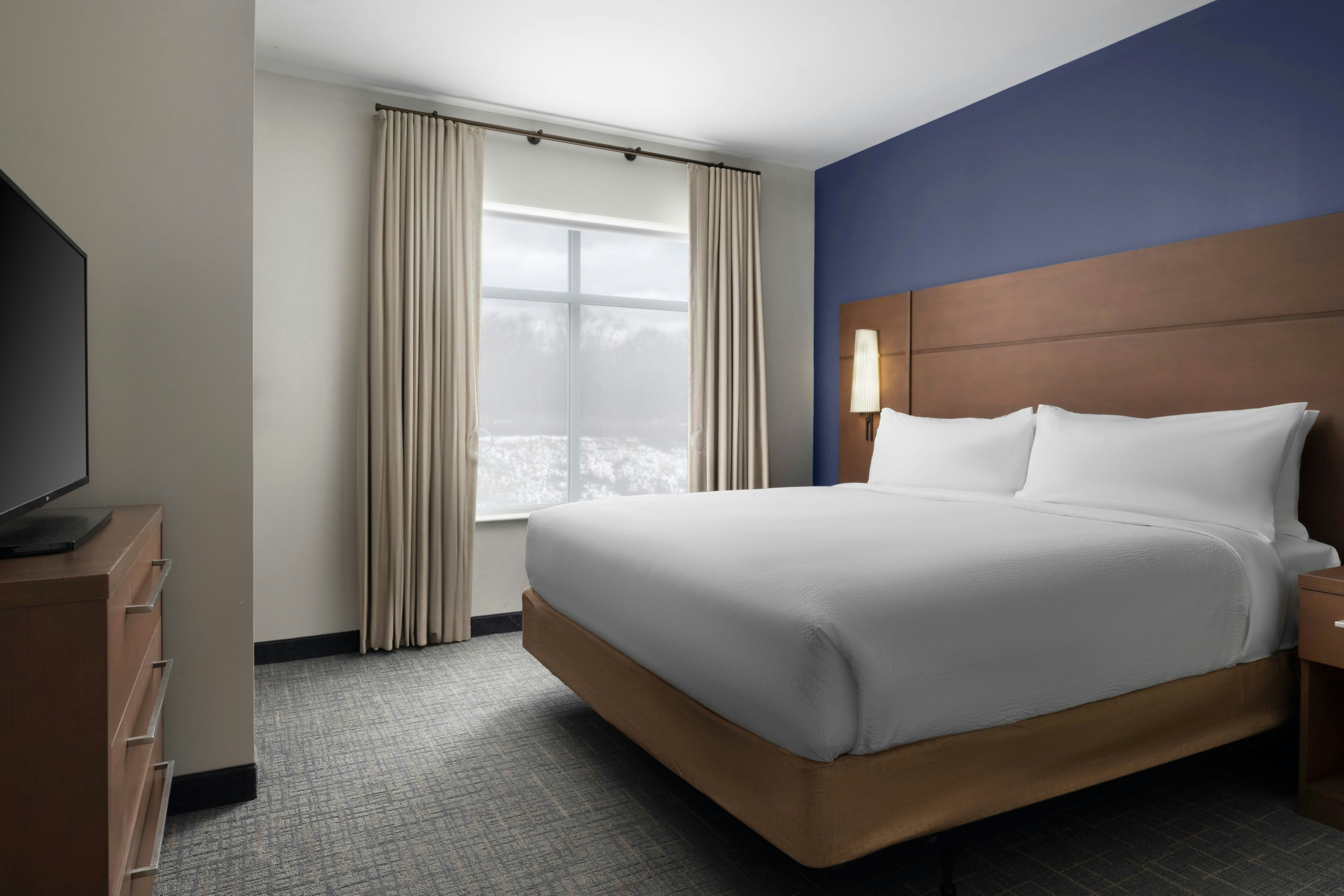 Inn at Bellefield / Hyde Park