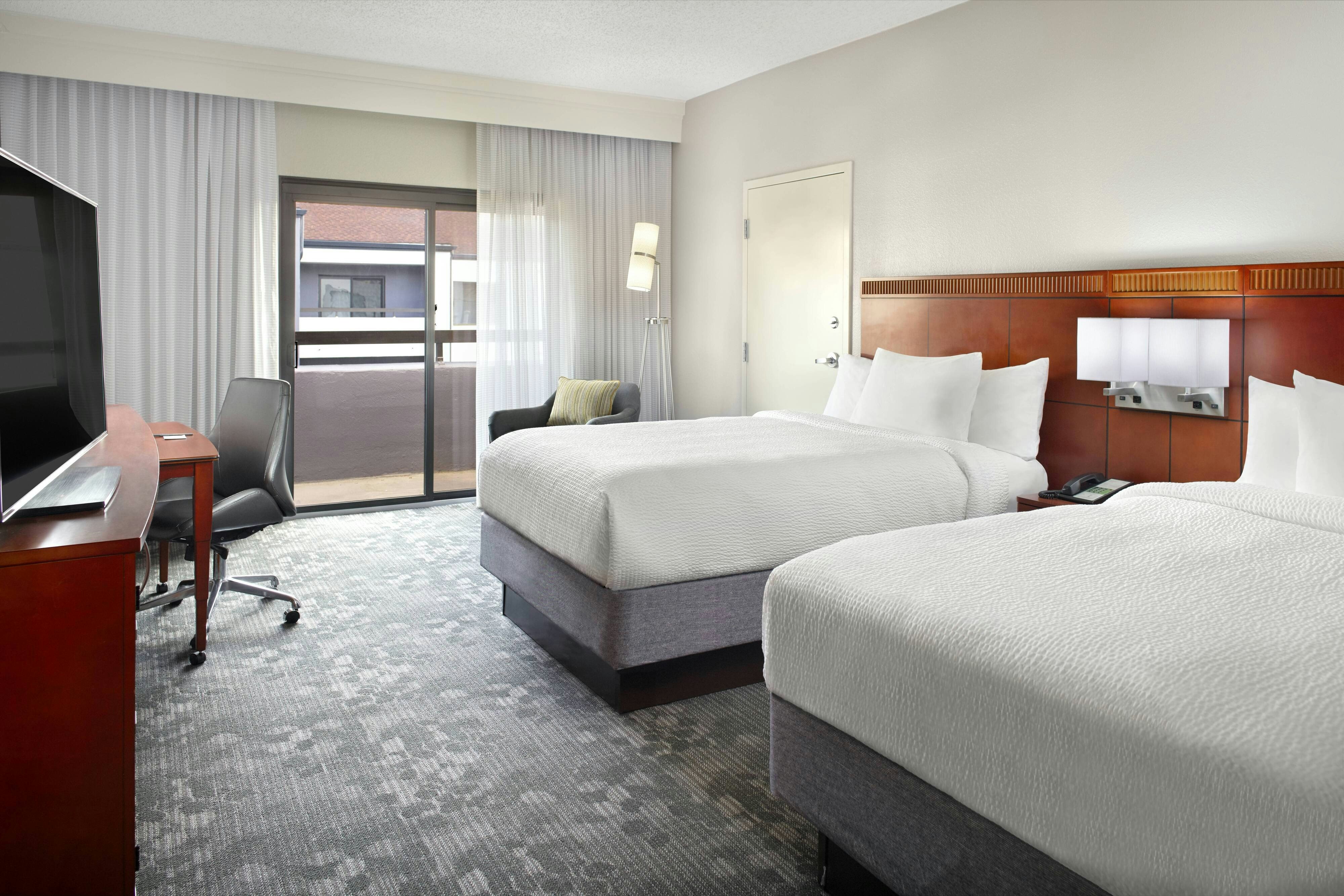 Courtyard by Marriott Greenville Haywood Mall