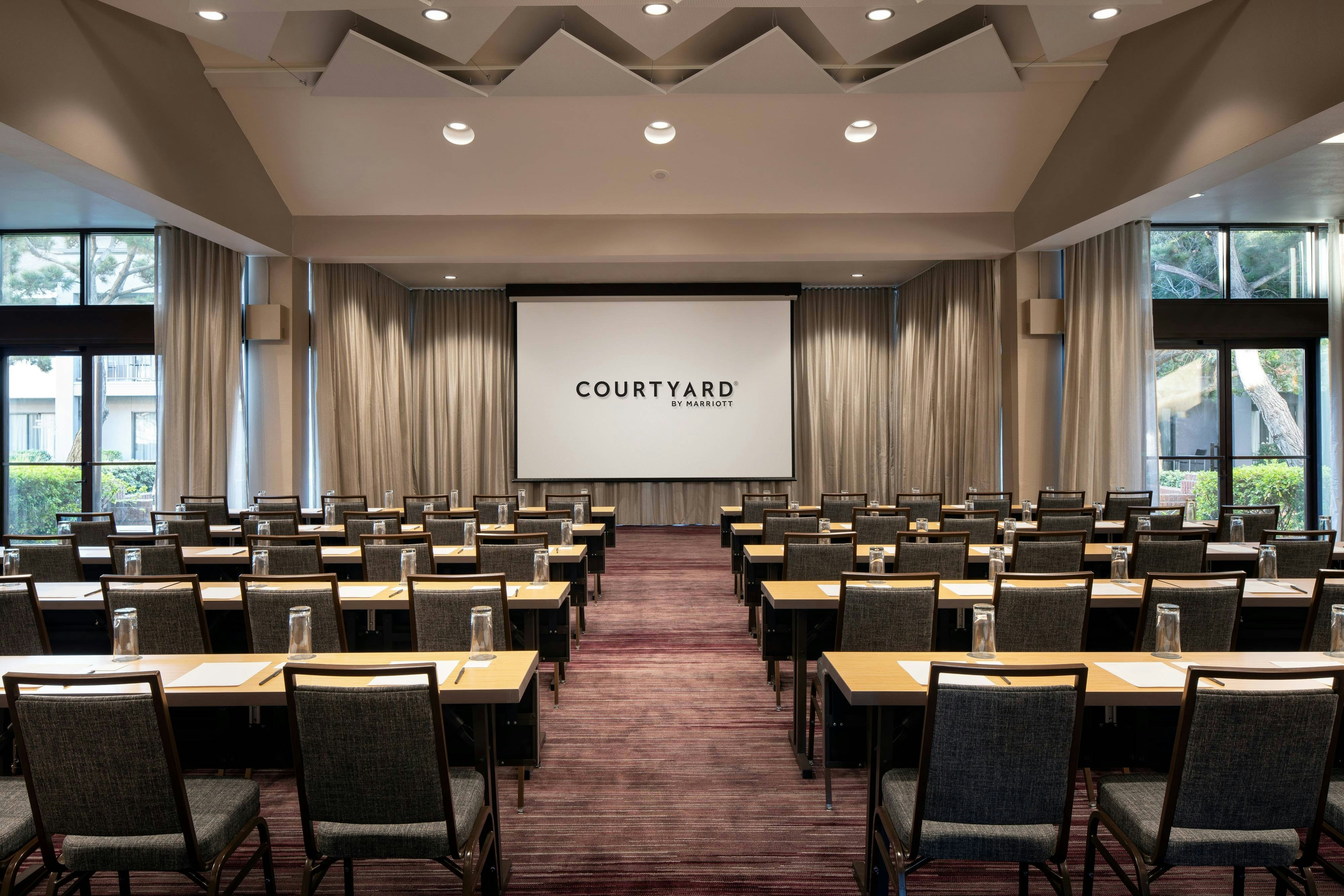 Courtyard by Marriott San Francisco Airport