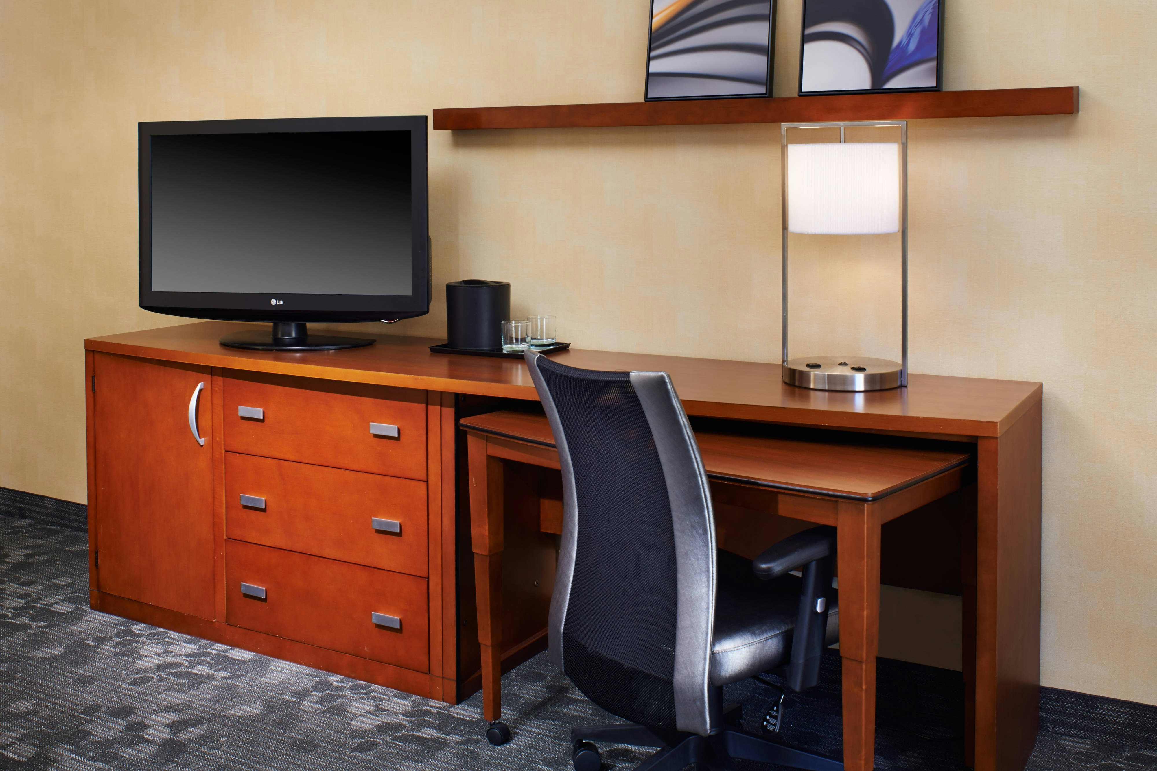Courtyard by Marriott Columbus Dublin