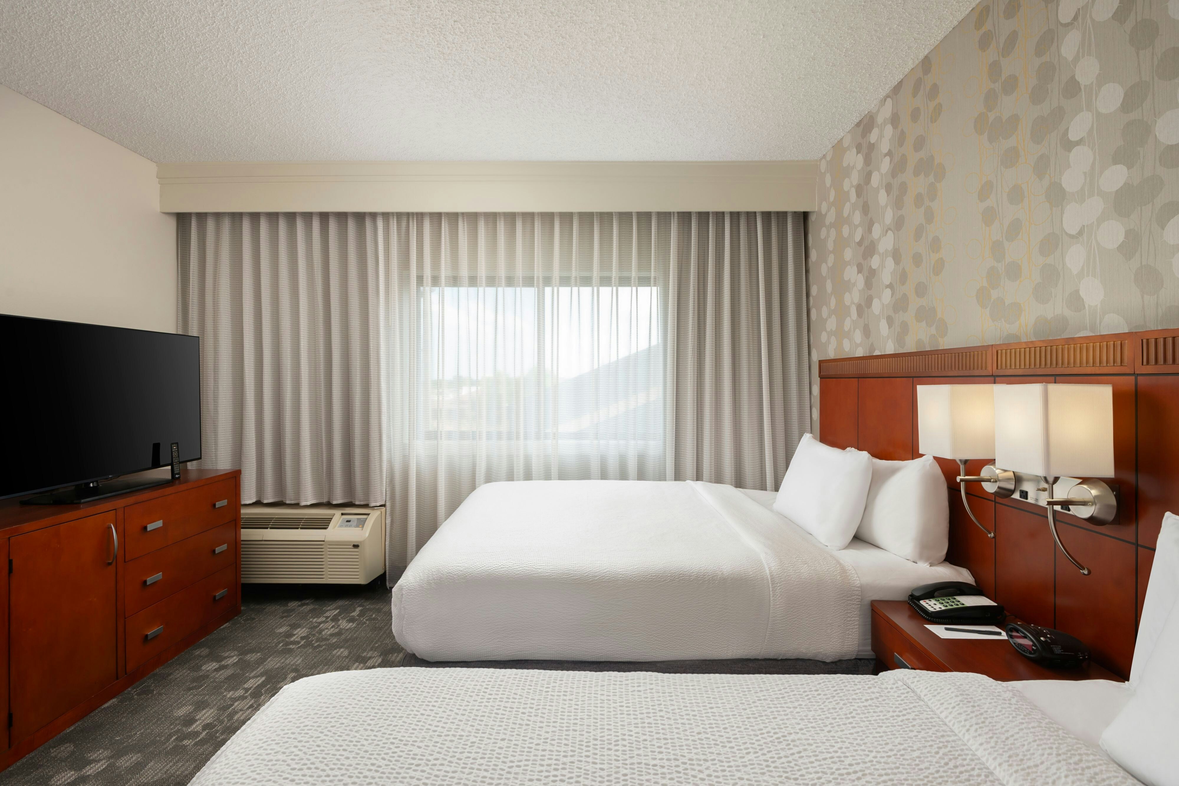 Courtyard by Marriott Dallas-Fort Worth/Bedford