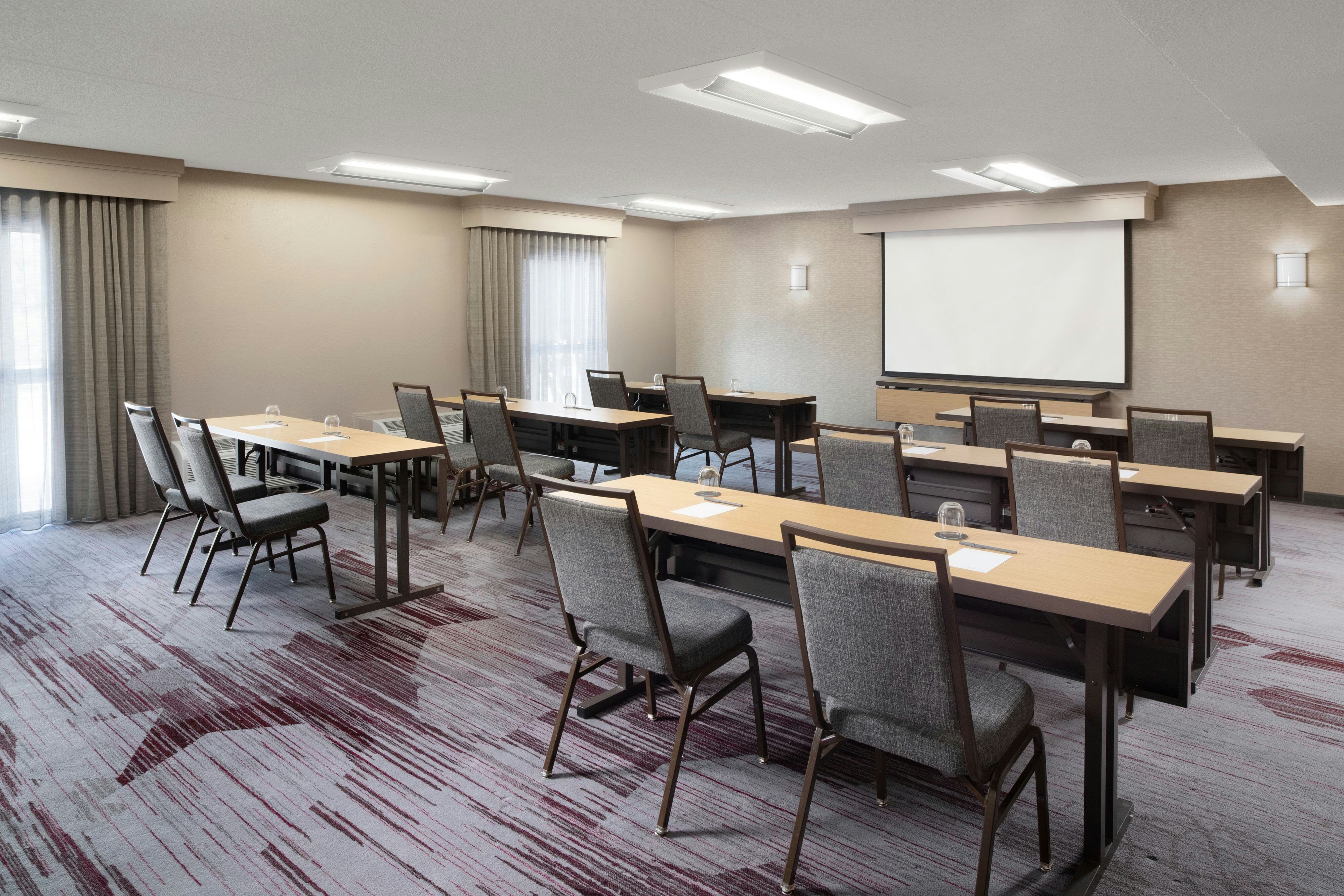 Courtyard by Marriott Dallas Las Colinas