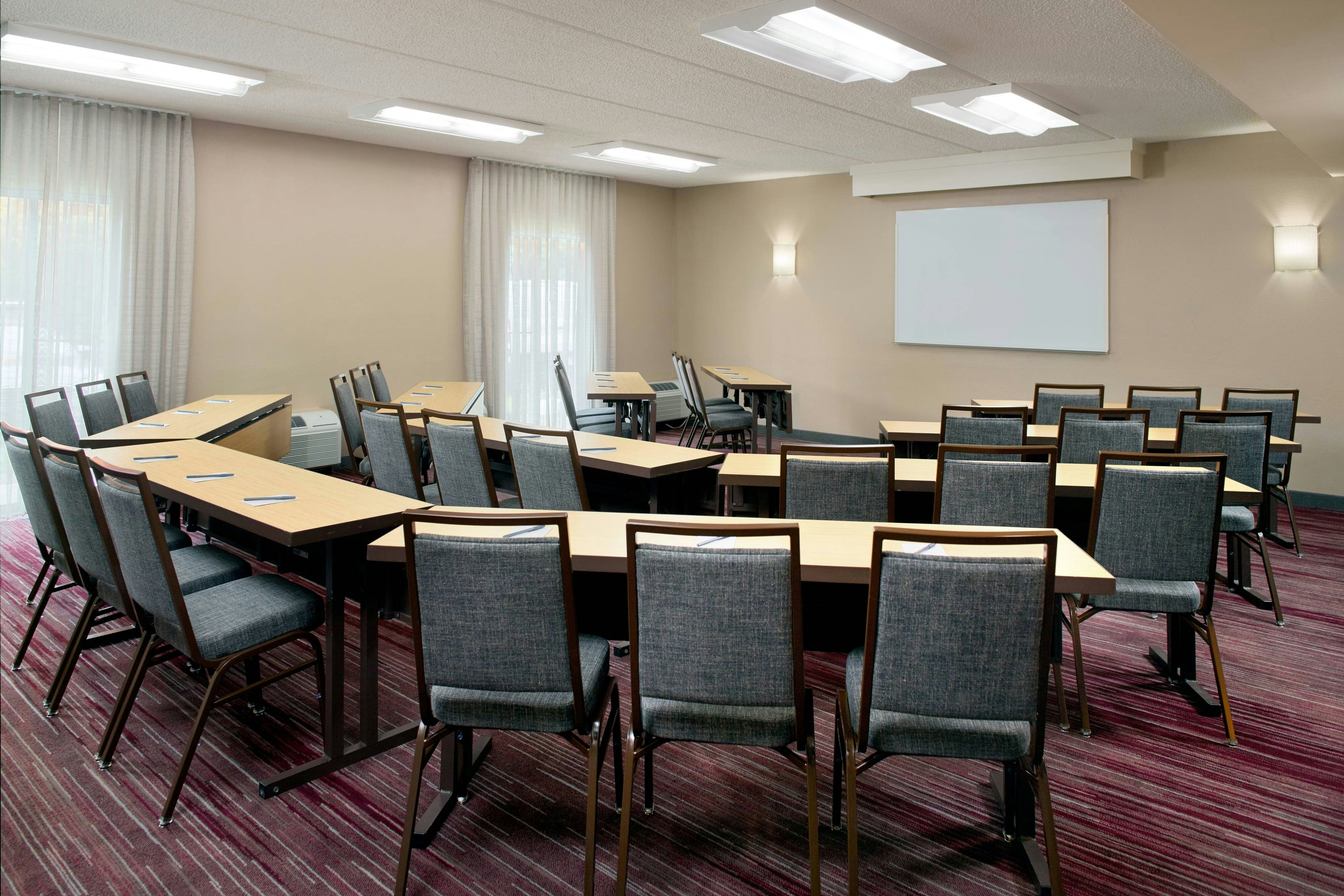 Courtyard by Marriott Raleigh Cary