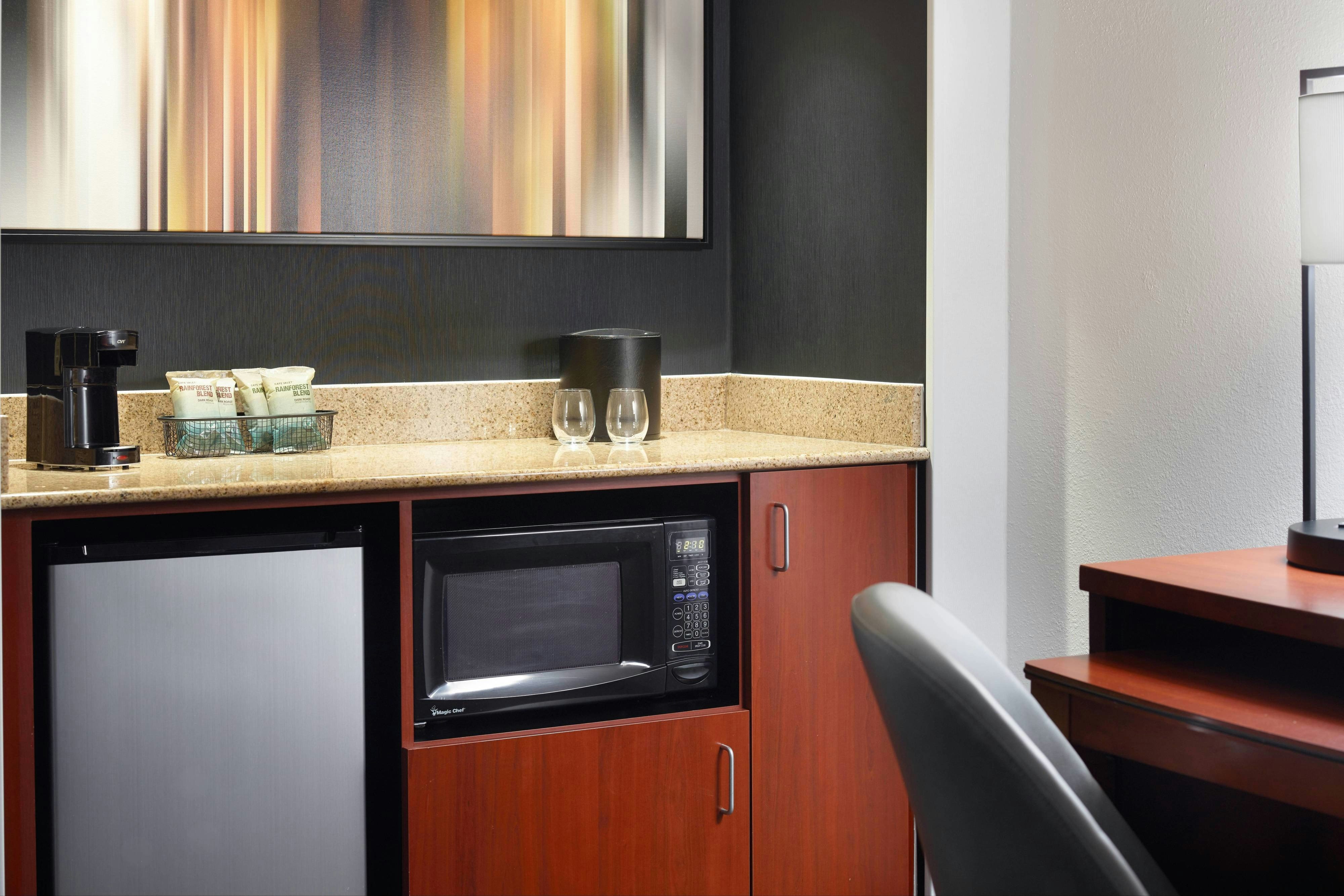 Courtyard by Marriott Raleigh Midtown