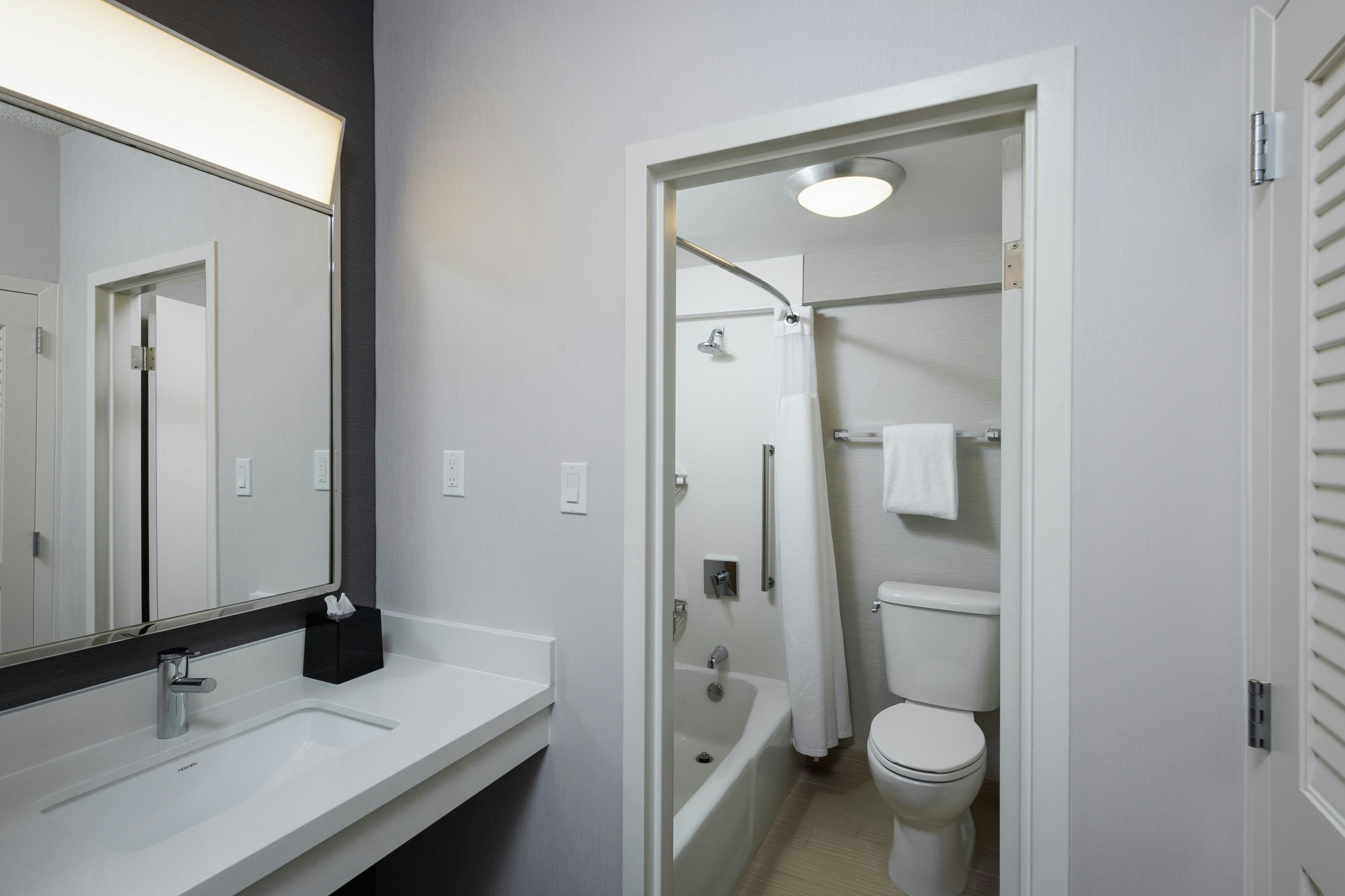 Courtyard by Marriott Denver Central Park