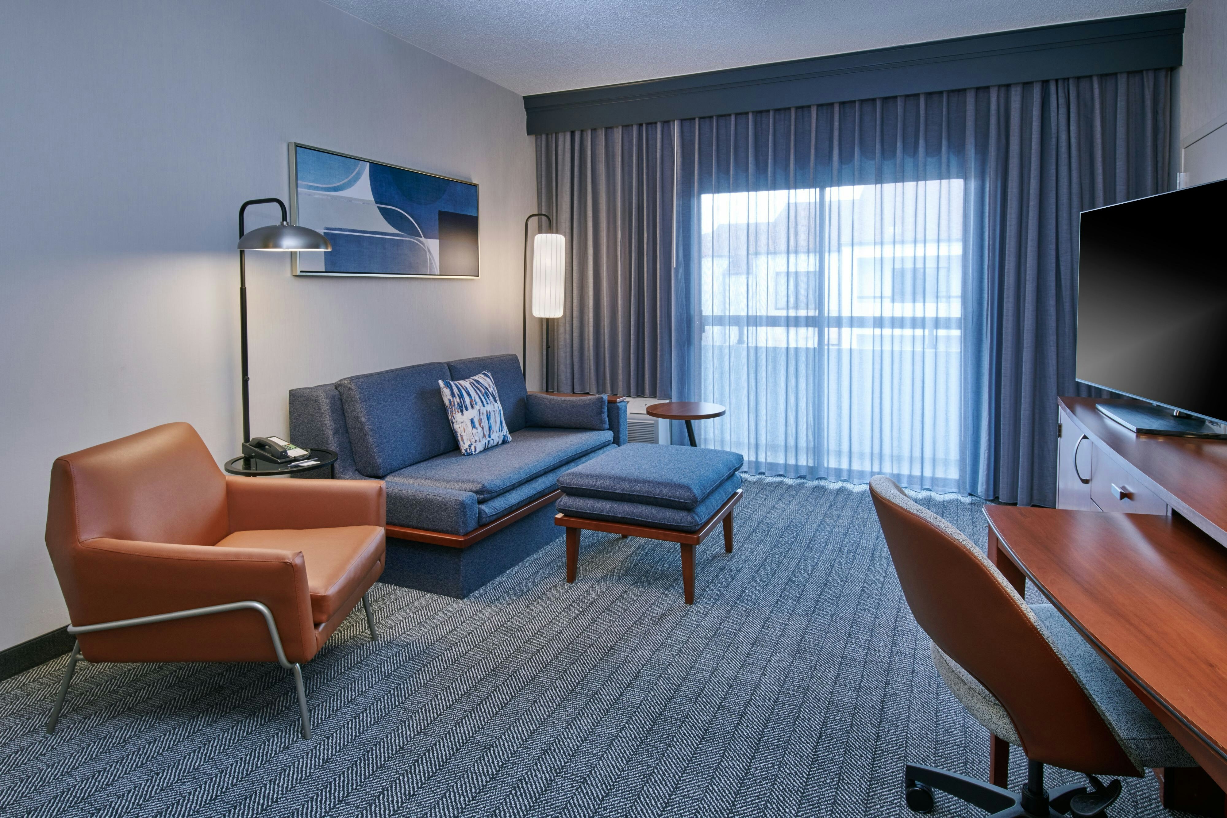 Courtyard by Marriott Detroit Livonia