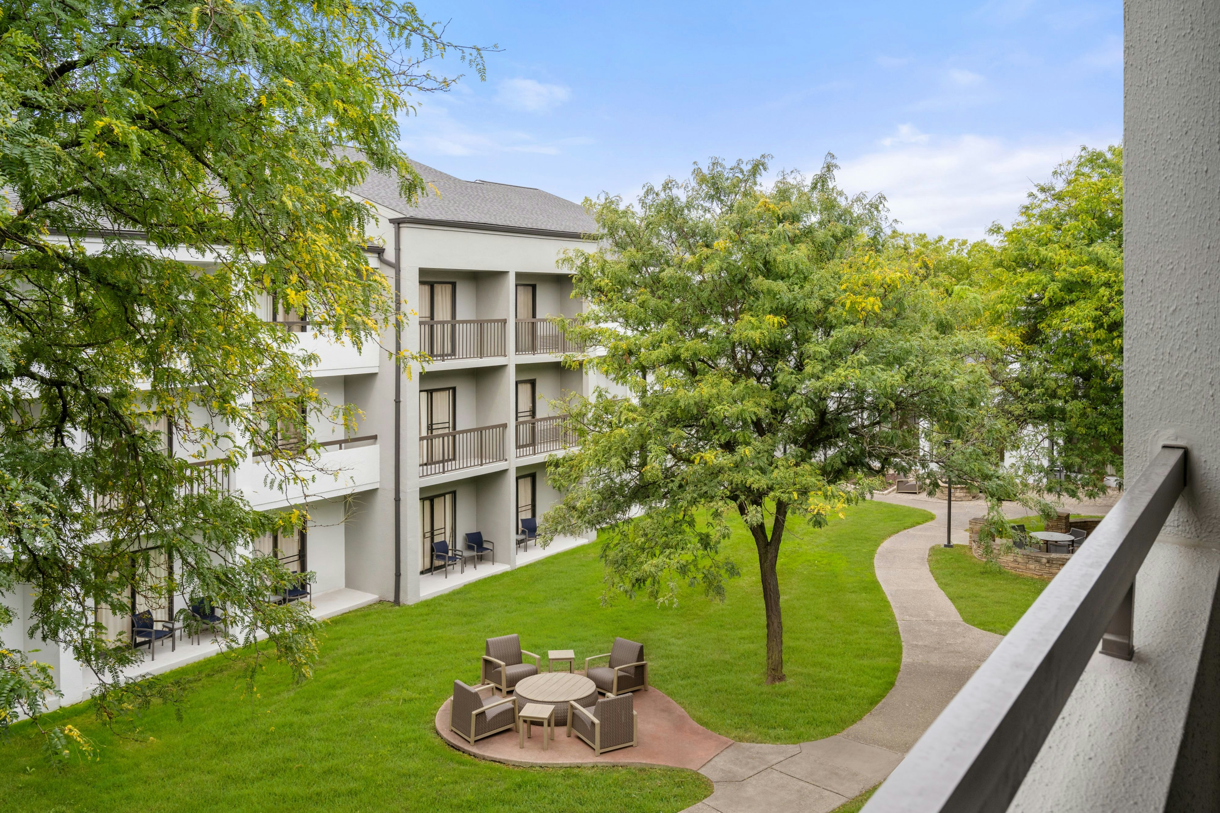 Courtyard by Marriott Detroit Metro Airport Romulus