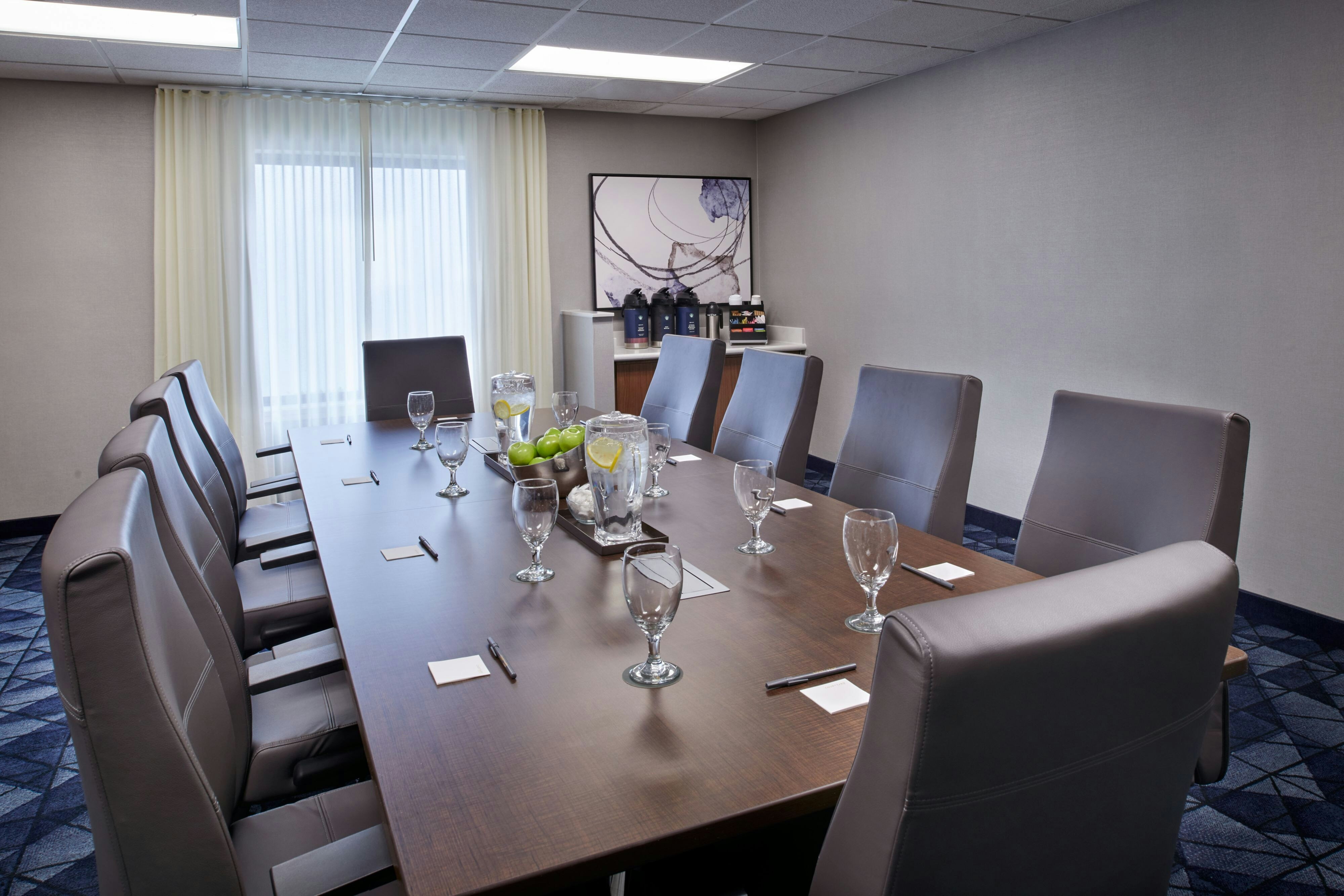 Courtyard by Marriott Detroit Metro Airport Romulus
