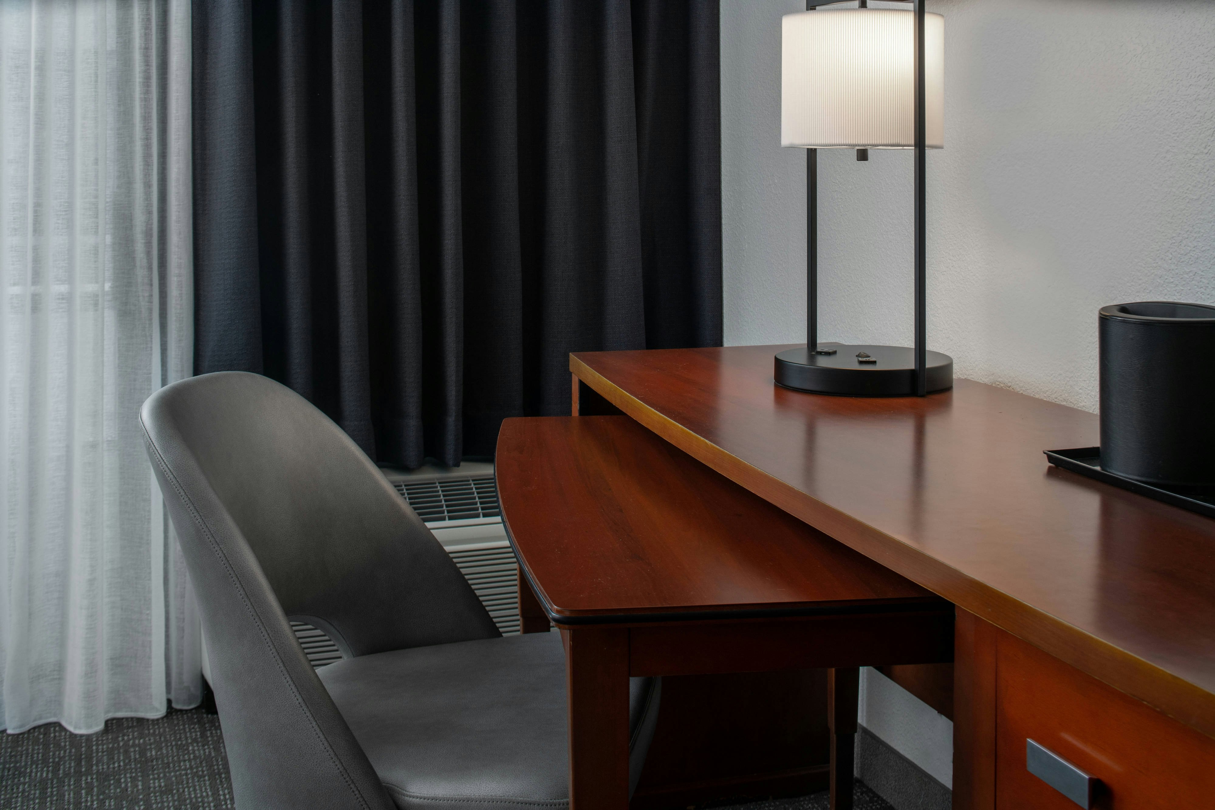 Courtyard by Marriott Memphis East/Park Avenue