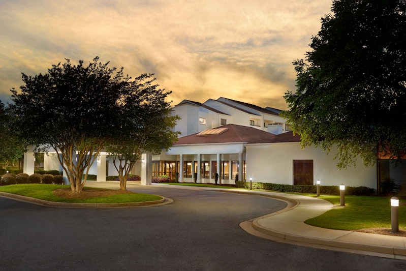 Courtyard by Marriott Atlanta Executive Park/Emory