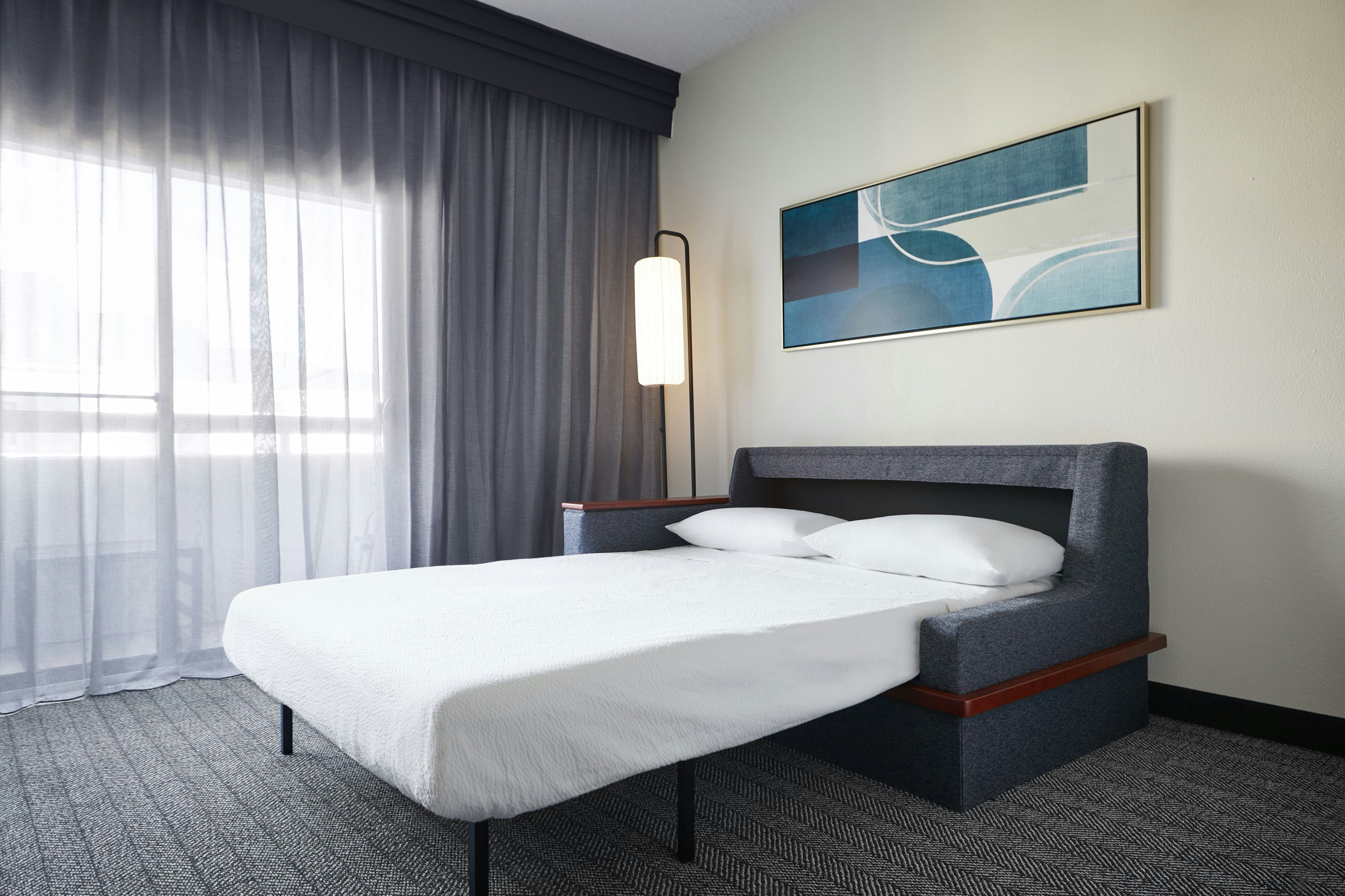 Courtyard by Marriott Kansas City Overland Park/Metcalf, South of College Boulevard