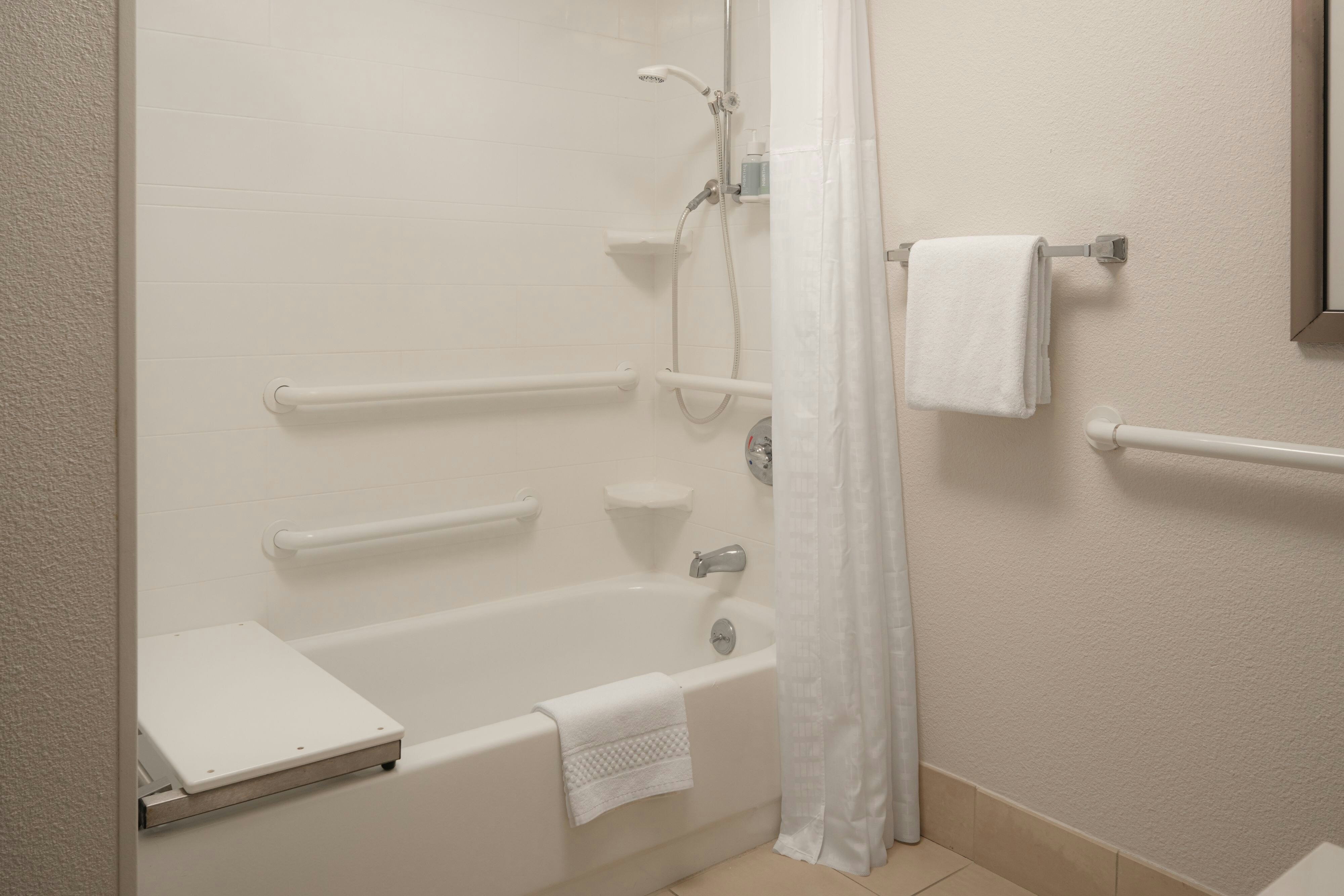 Courtyard by Marriott Louisville East