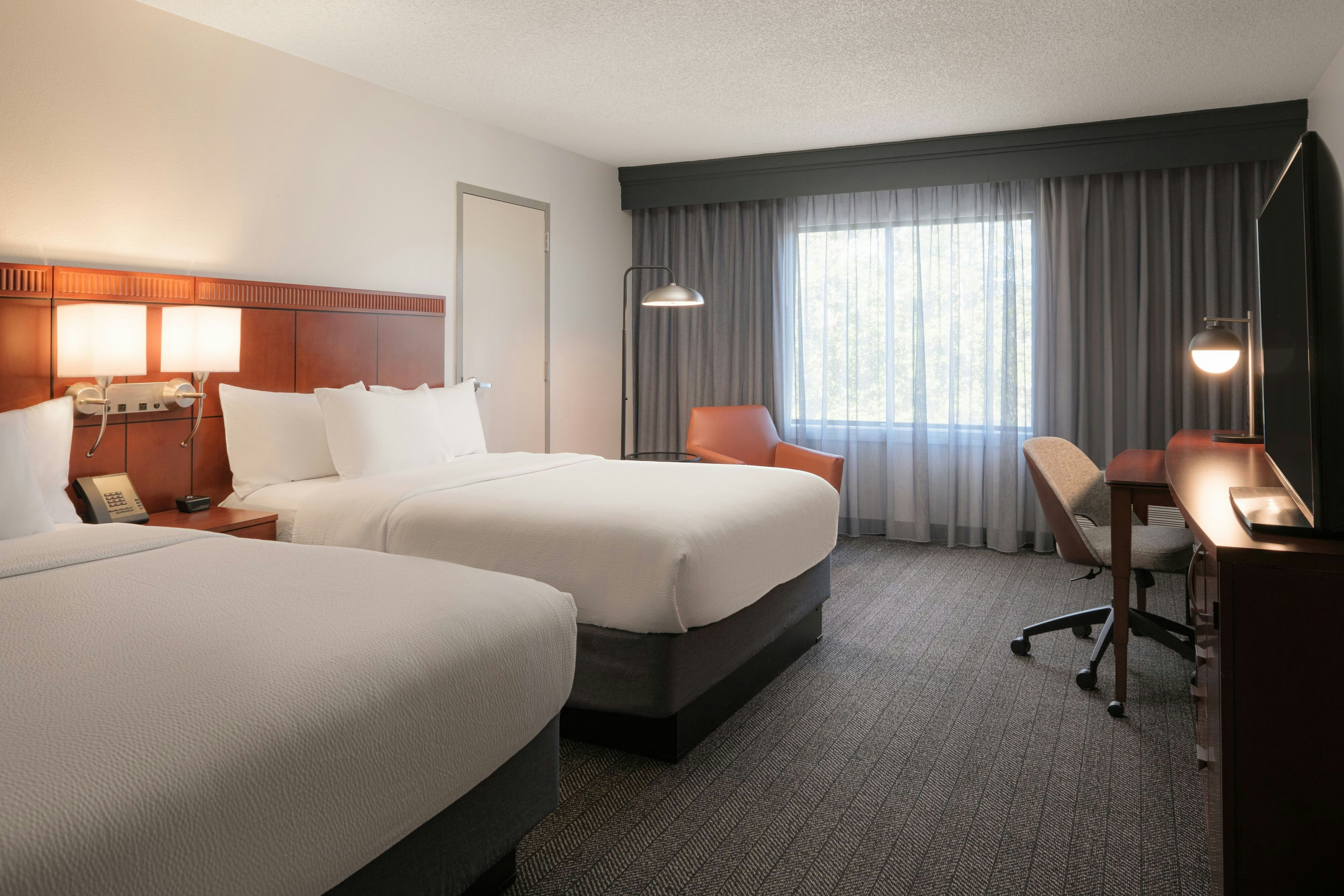 Courtyard by Marriott Louisville East