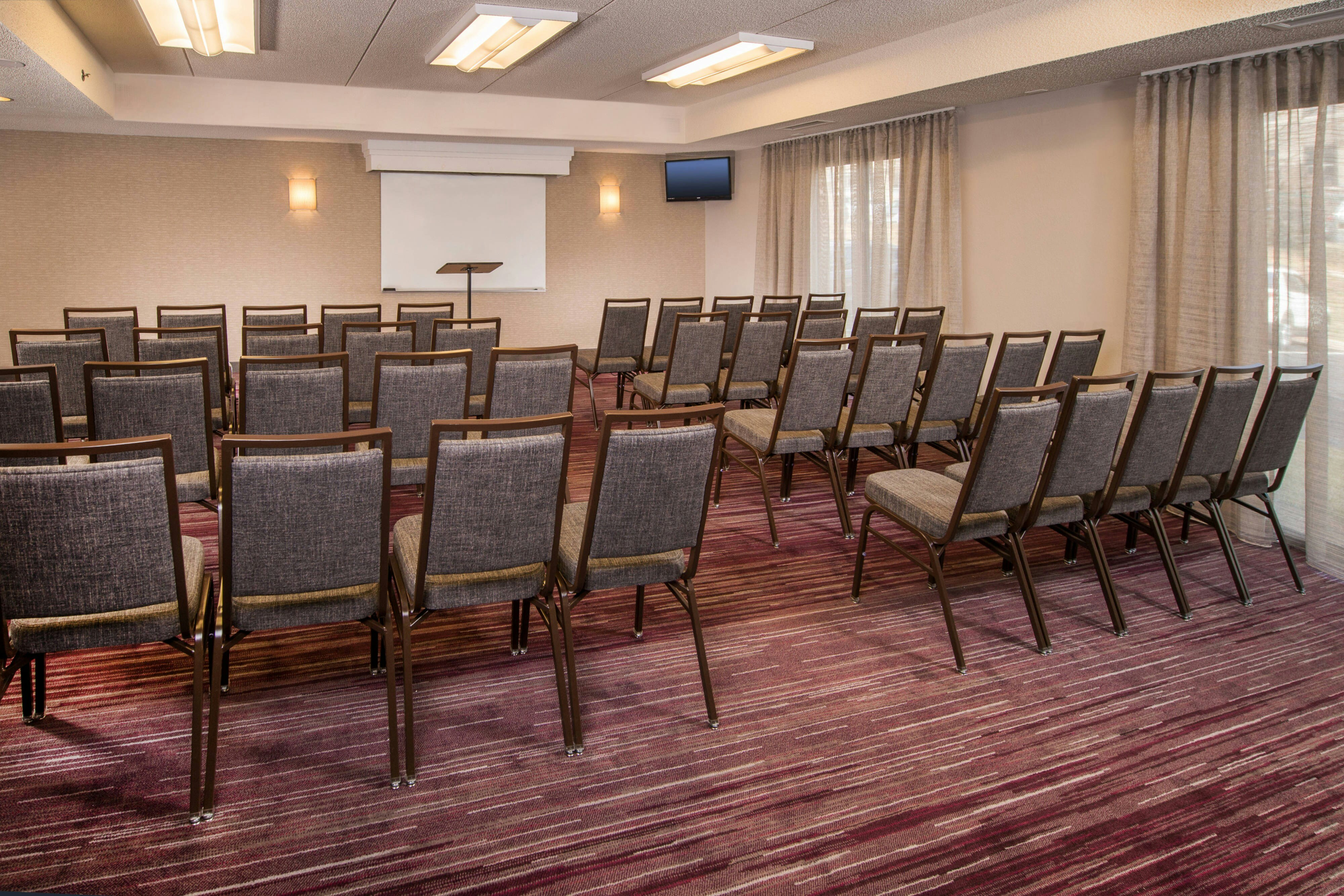 Courtyard by Marriott Dulles Airport Chantilly
