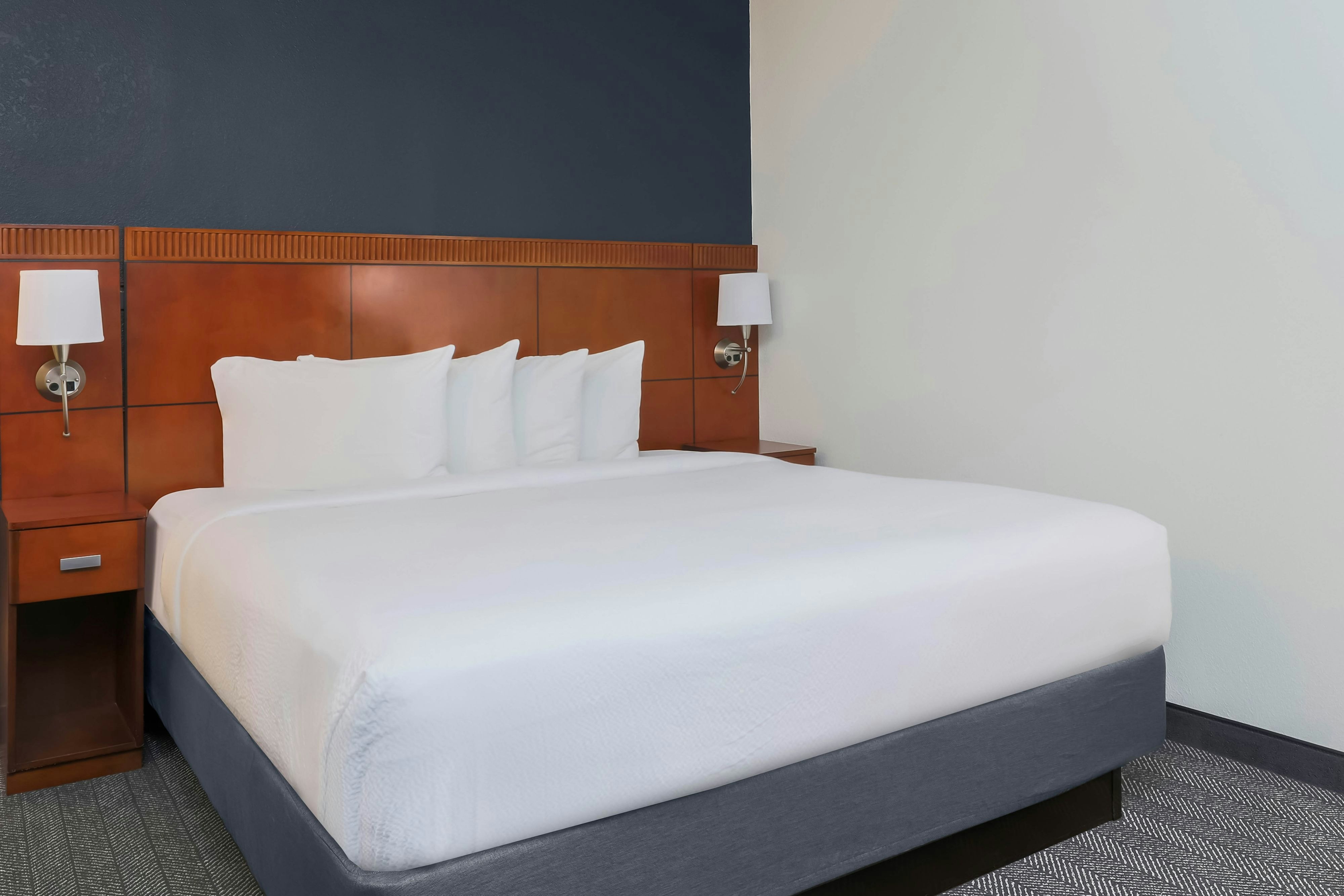 Courtyard by Marriott Austin Airport