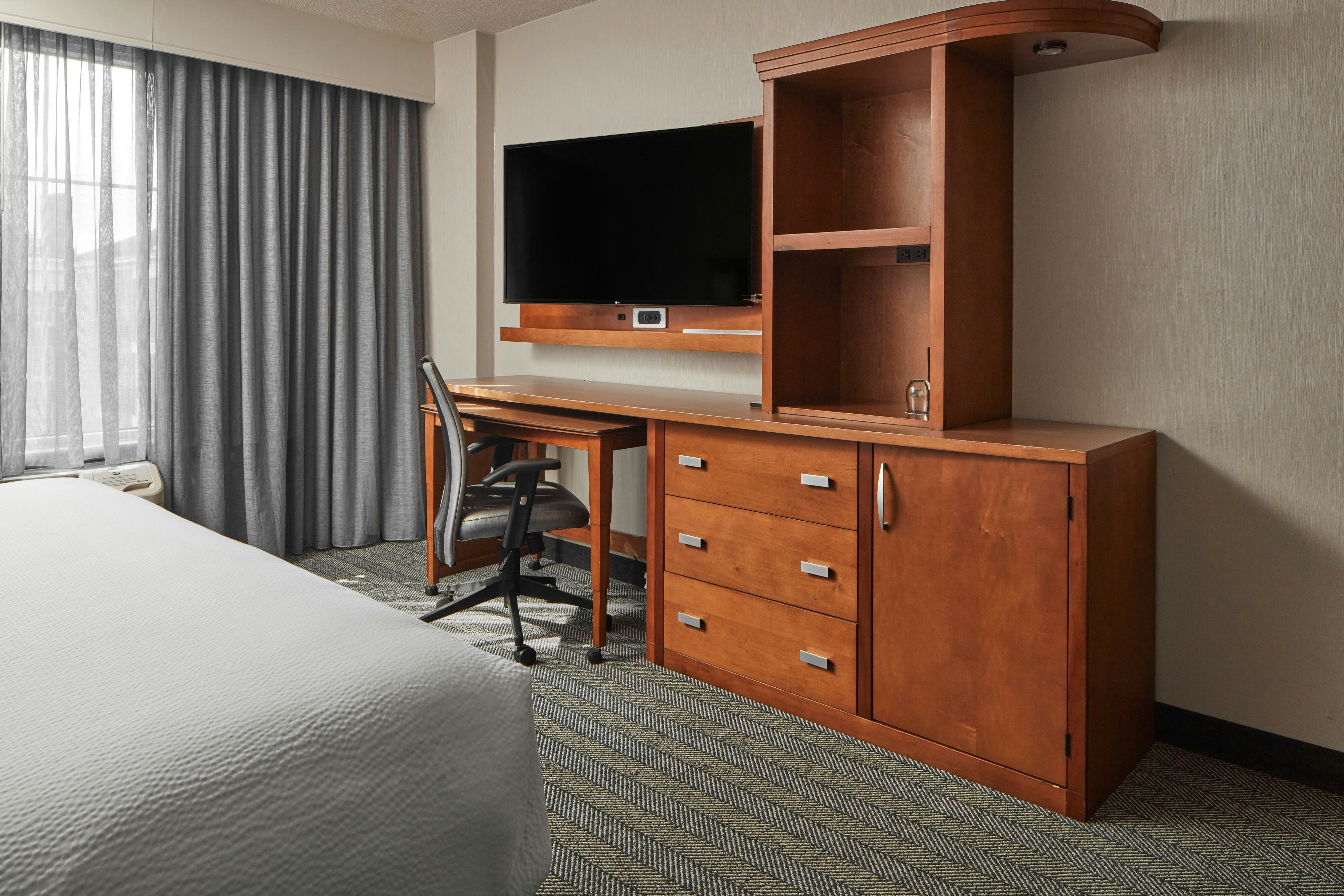 Courtyard by Marriott Charlottesville – University Medical Center