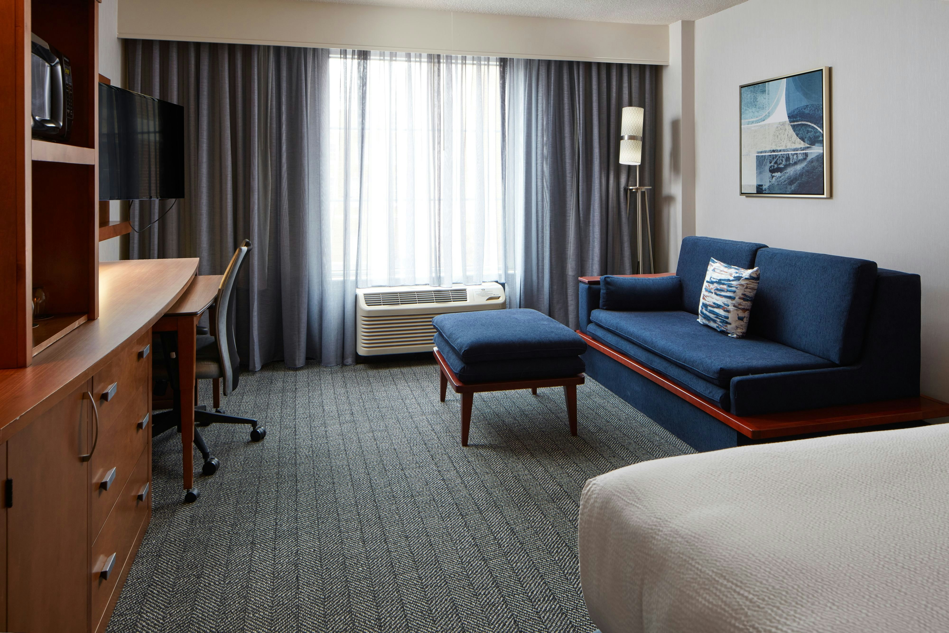 Courtyard by Marriott Charlottesville – University Medical Center