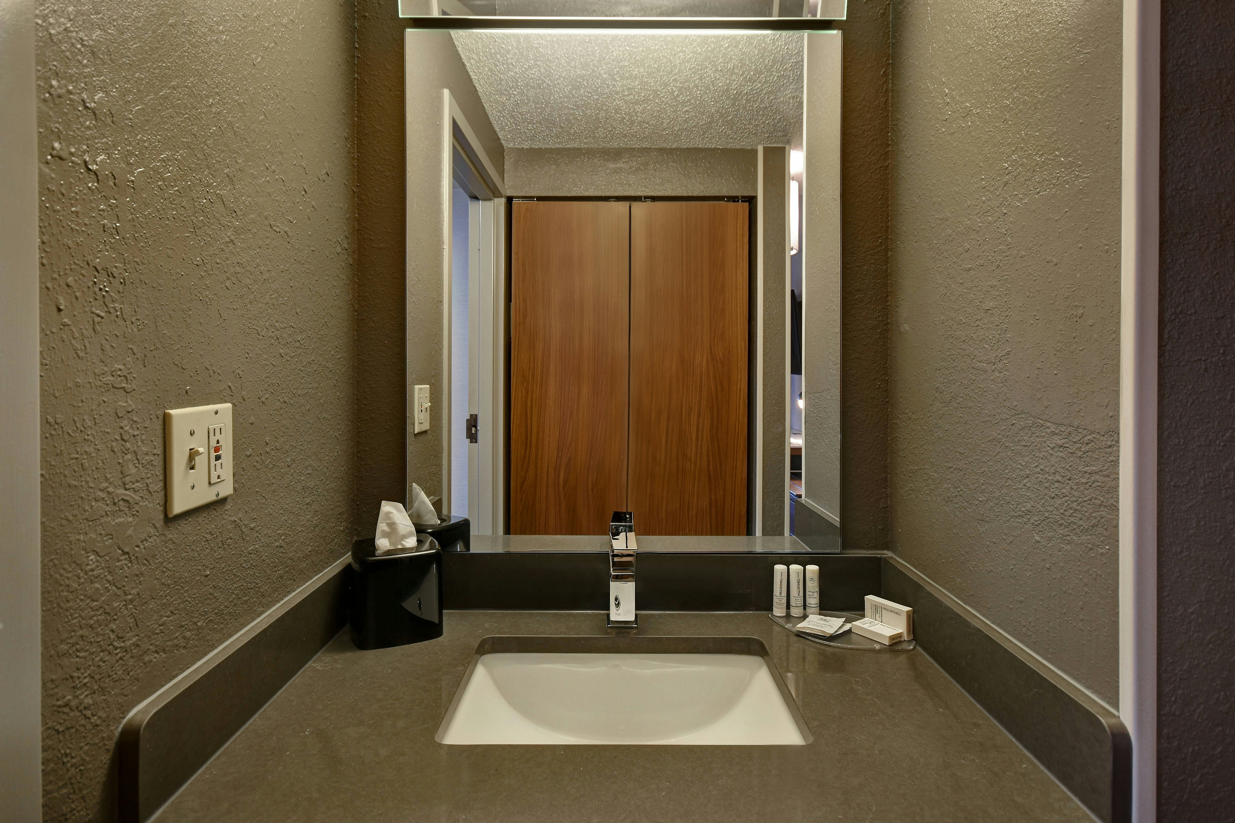 Courtyard by Marriott Cincinnati Airport