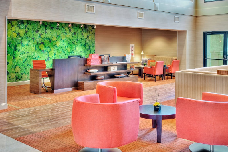 Courtyard by Marriott Erie Ambassador Conference Center