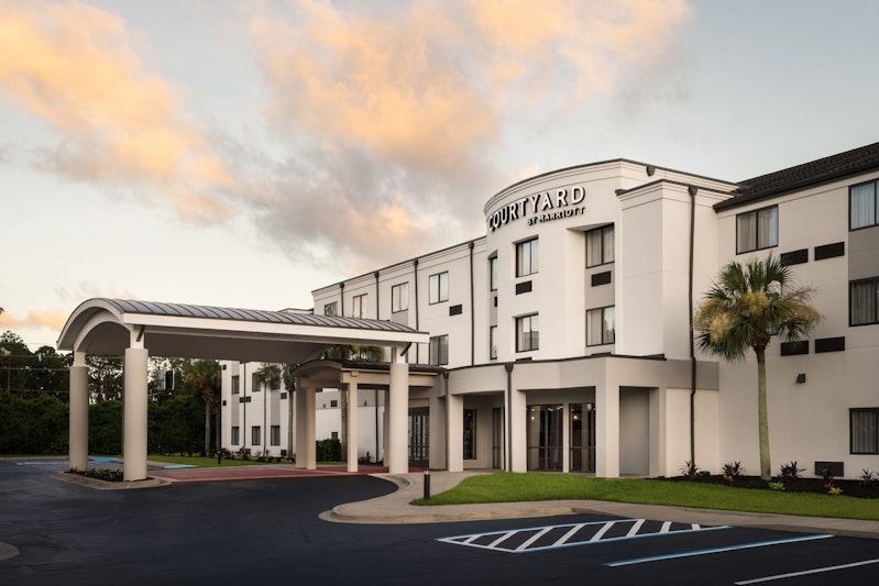 Courtyard by Marriott Brunswick
