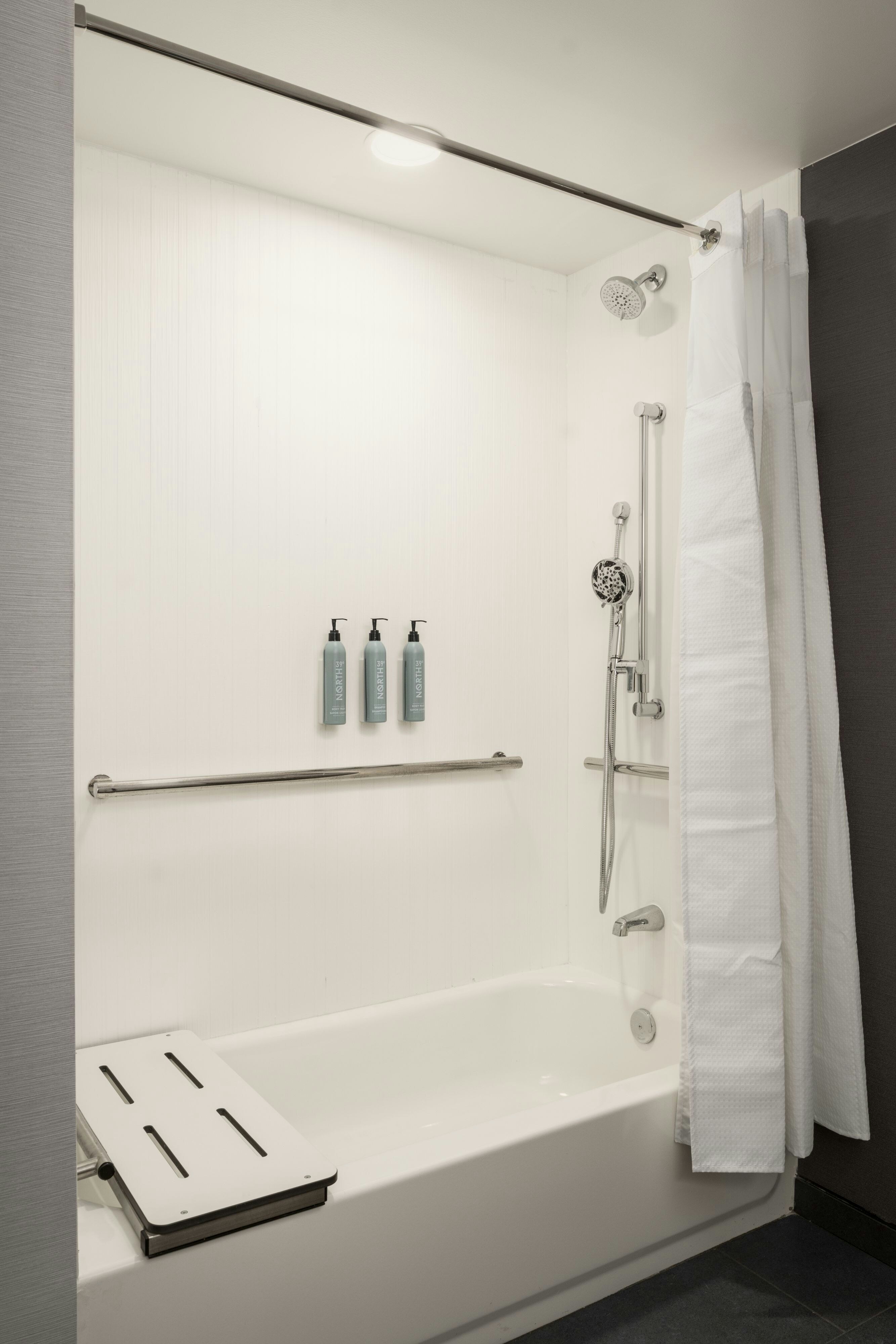 Courtyard by Marriott Brunswick