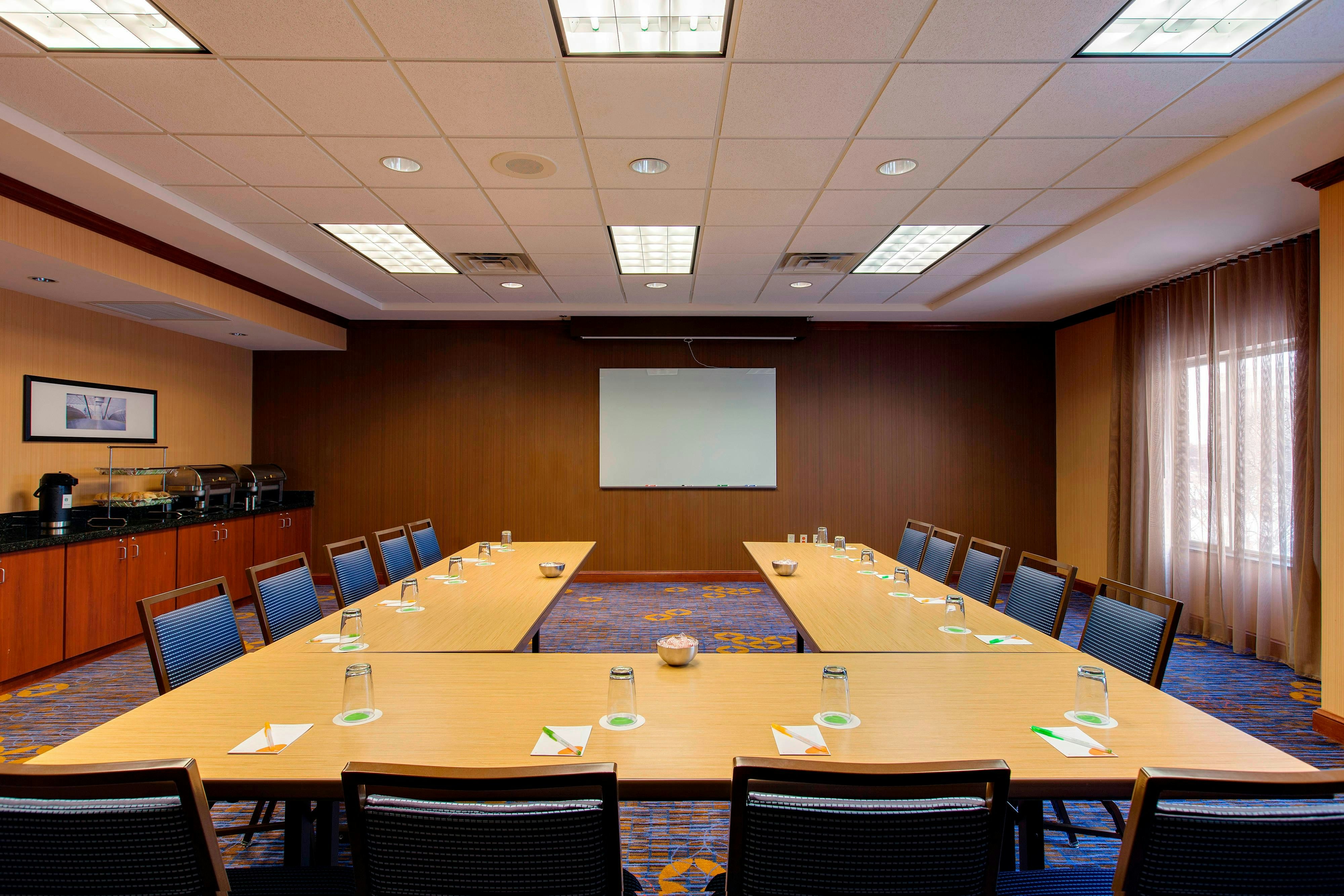 Courtyard by Marriott Chicago Schaumburg/Woodfield Mall