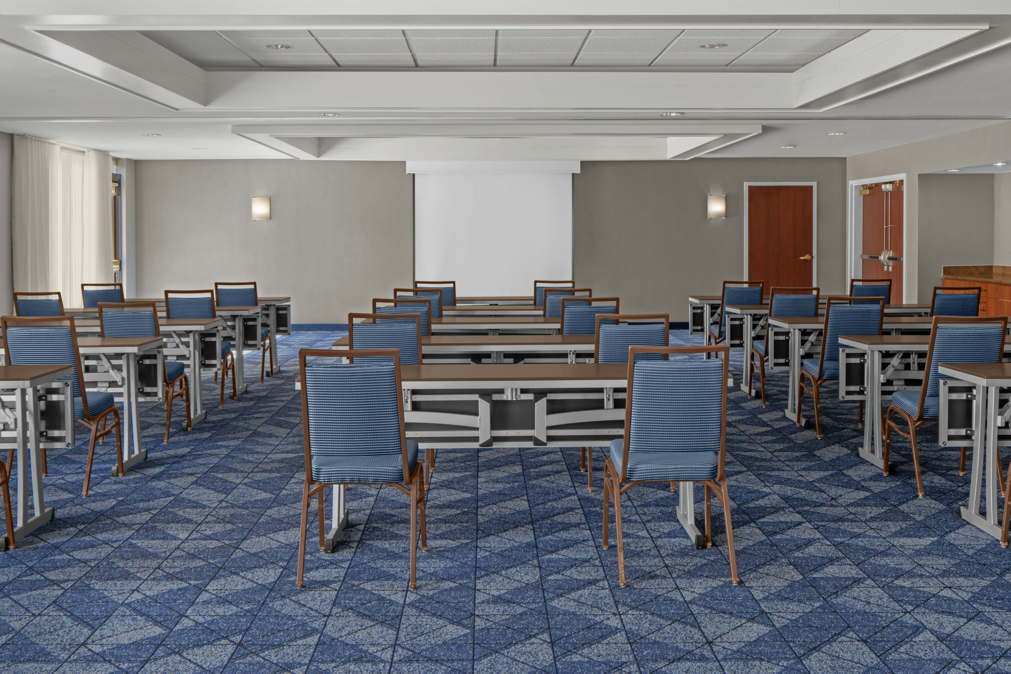 Courtyard by Marriott San Diego Central