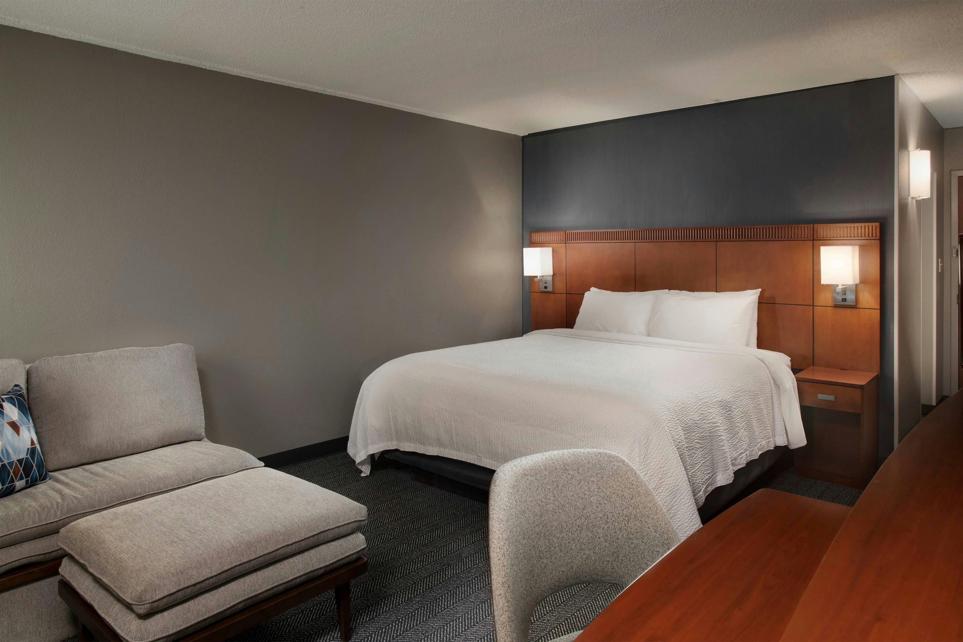 Courtyard by Marriott Winston-Salem University