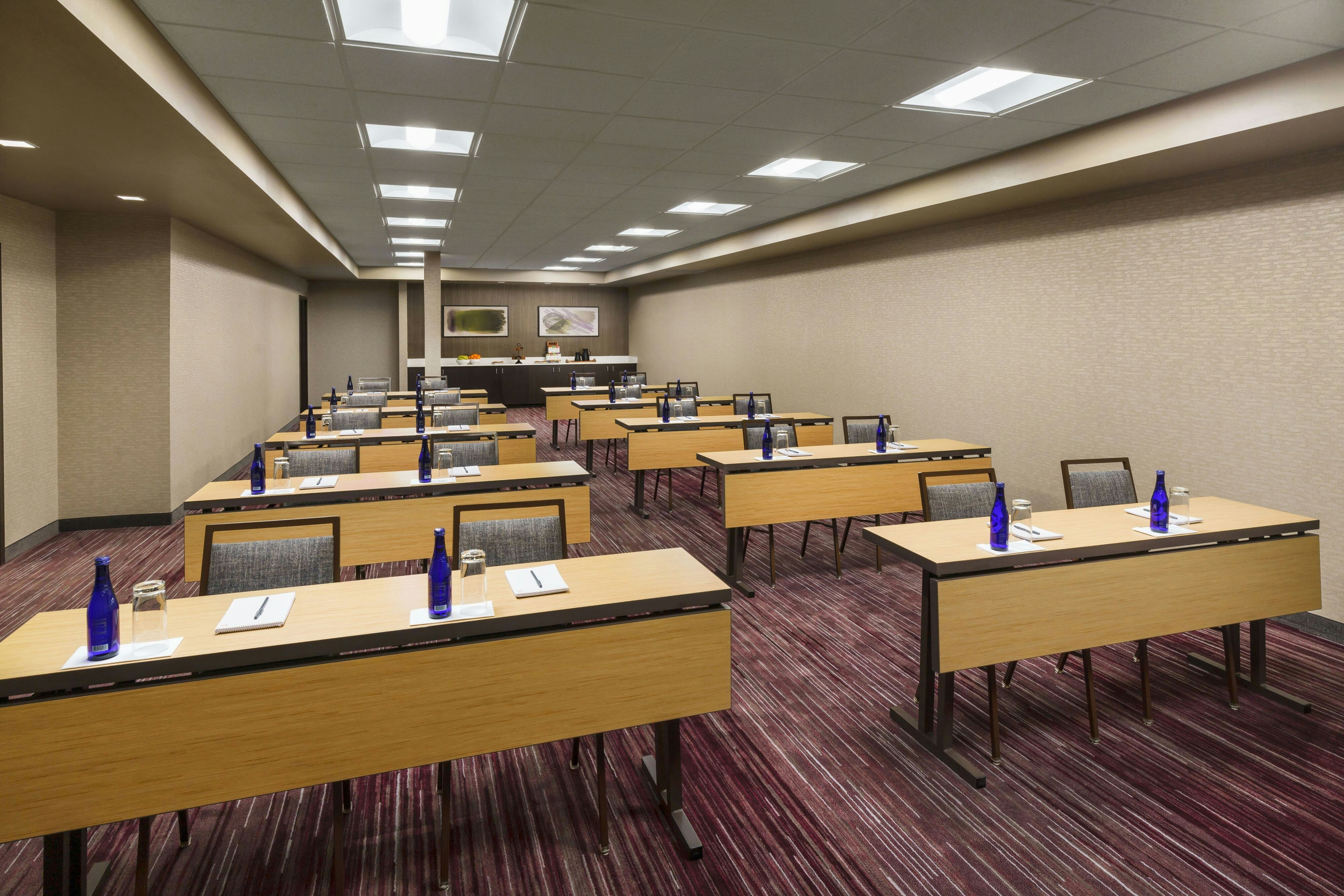 Courtyard by Marriott Chicago Bloomingdale