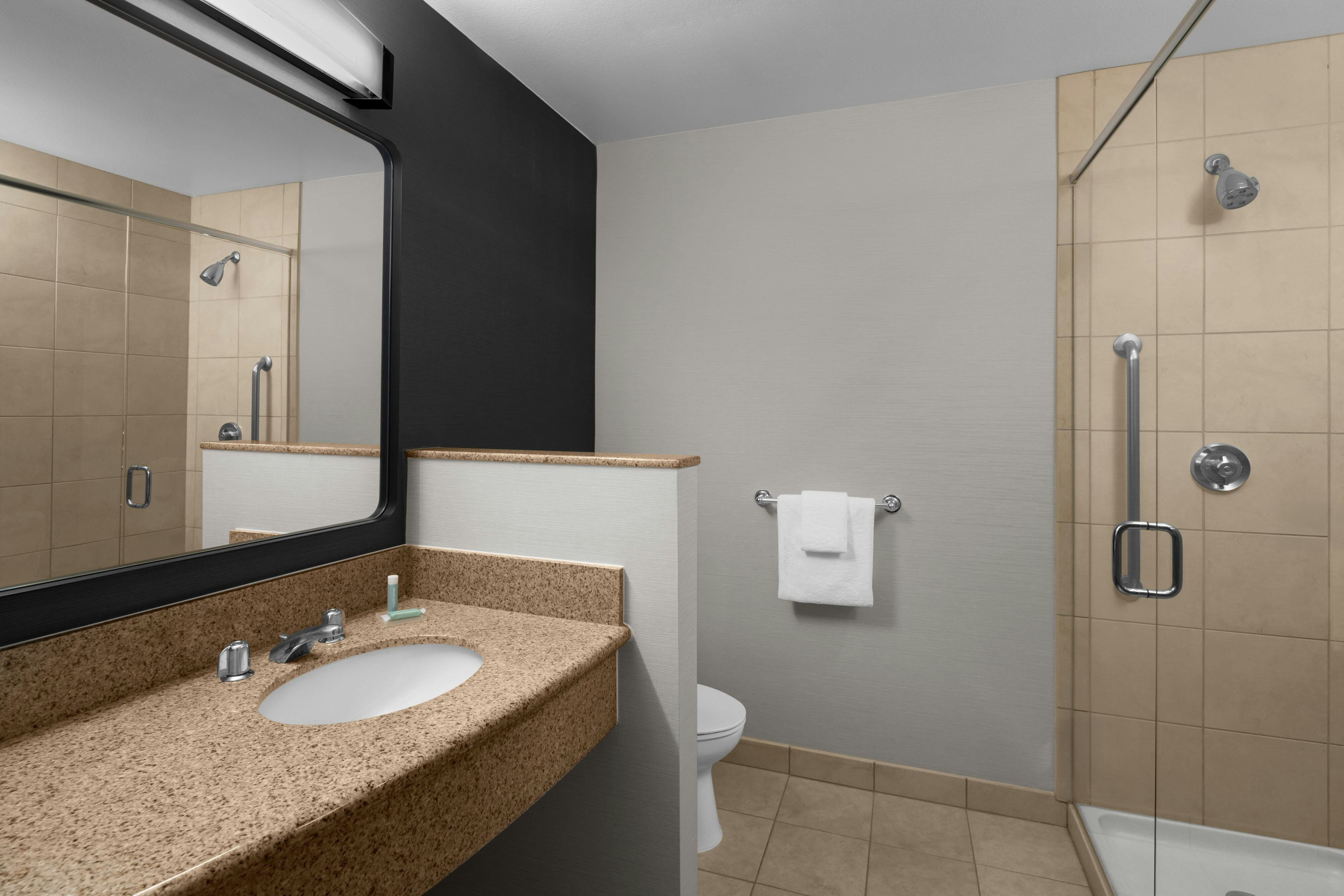 Courtyard by Marriott Santa Clarita Valencia