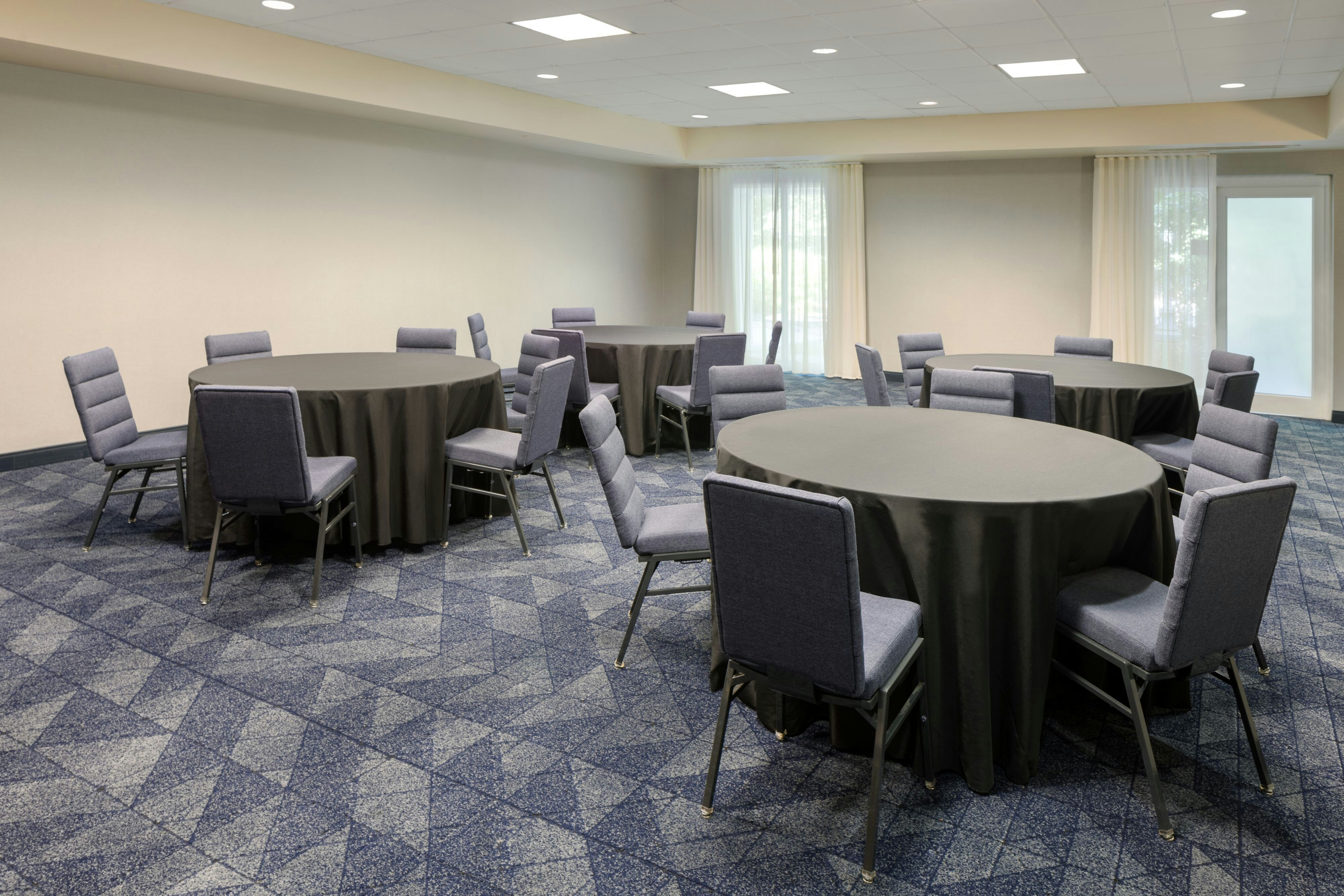 Courtyard by Marriott Edison Woodbridge