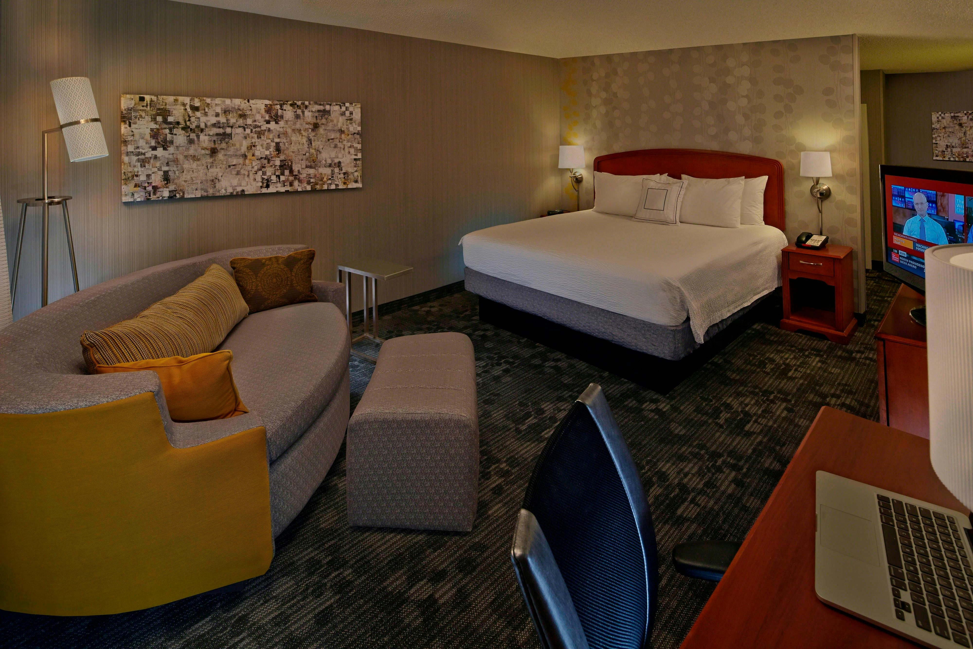 Courtyard by Marriott Providence Warwick