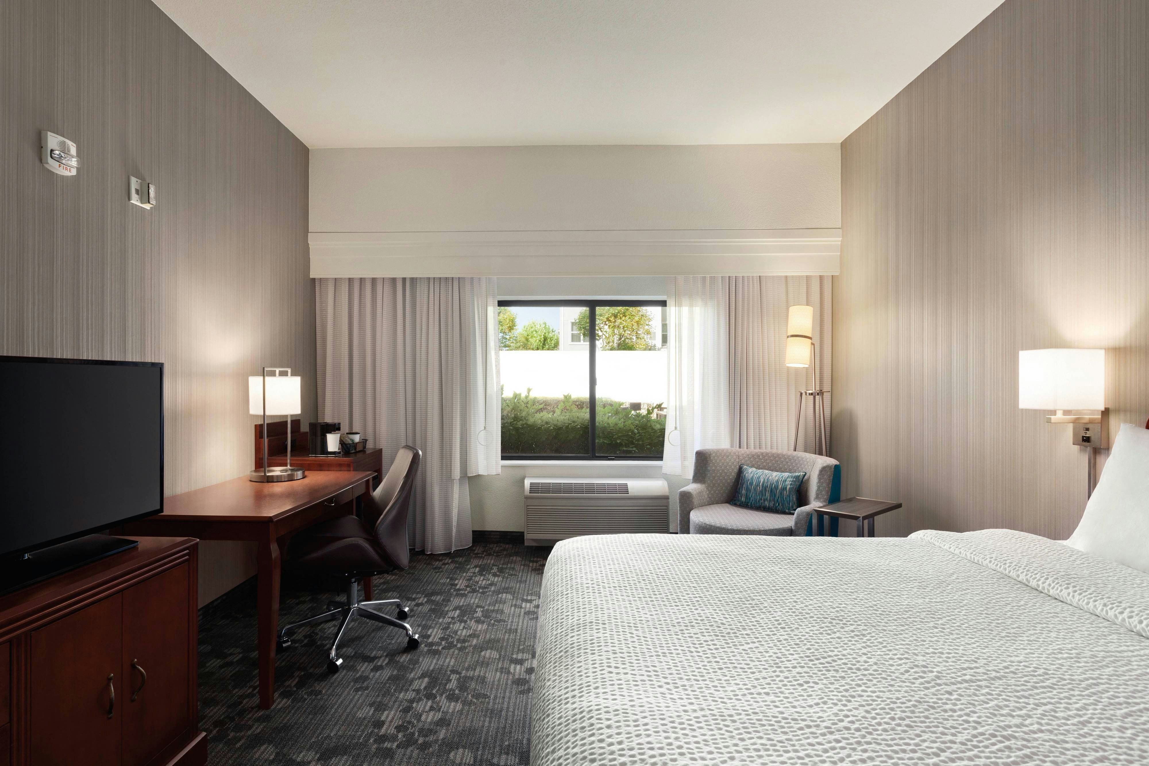 Courtyard by Marriott Salinas Monterey