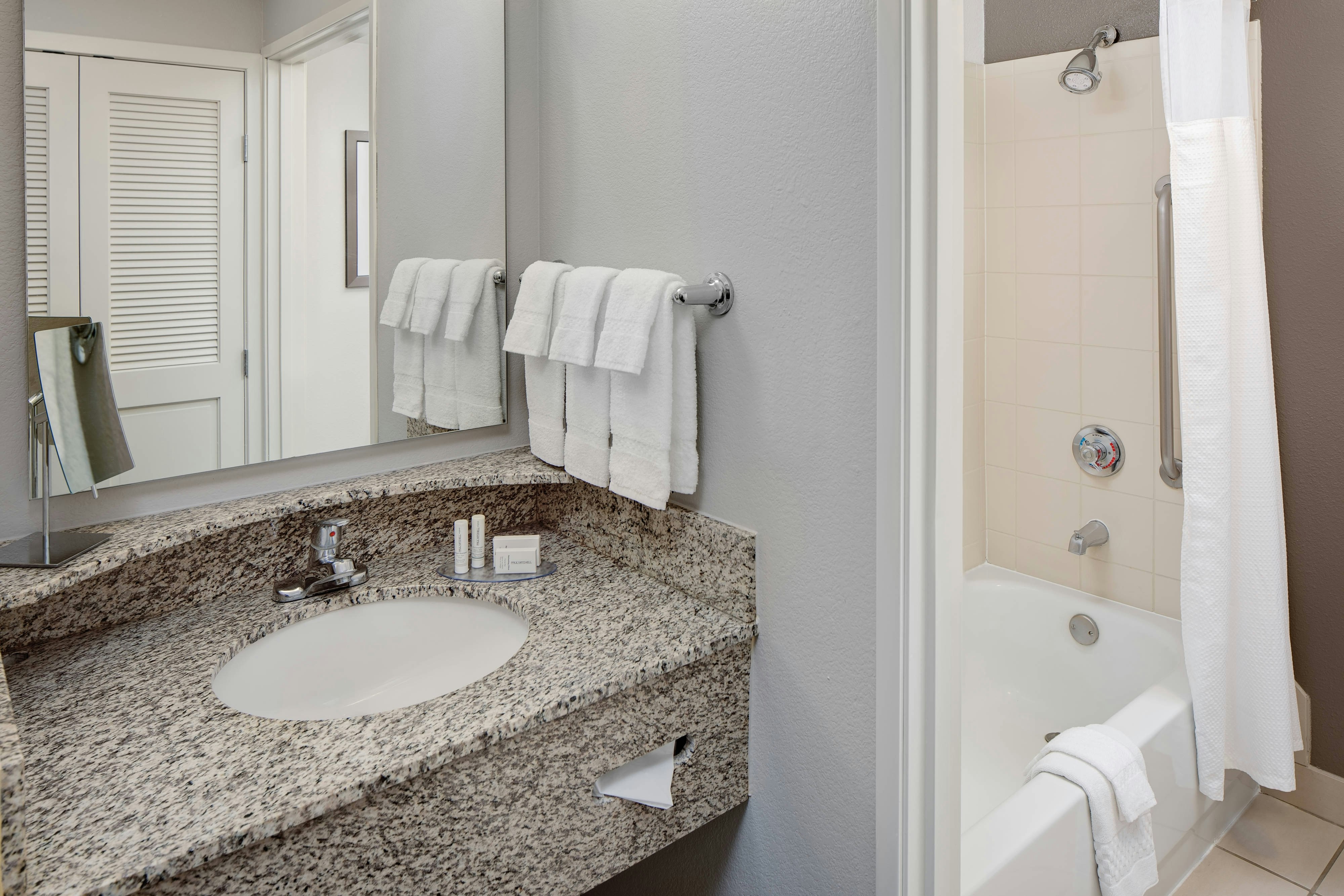 Courtyard by Marriott Fort Worth I-30 West Near NAS JRB