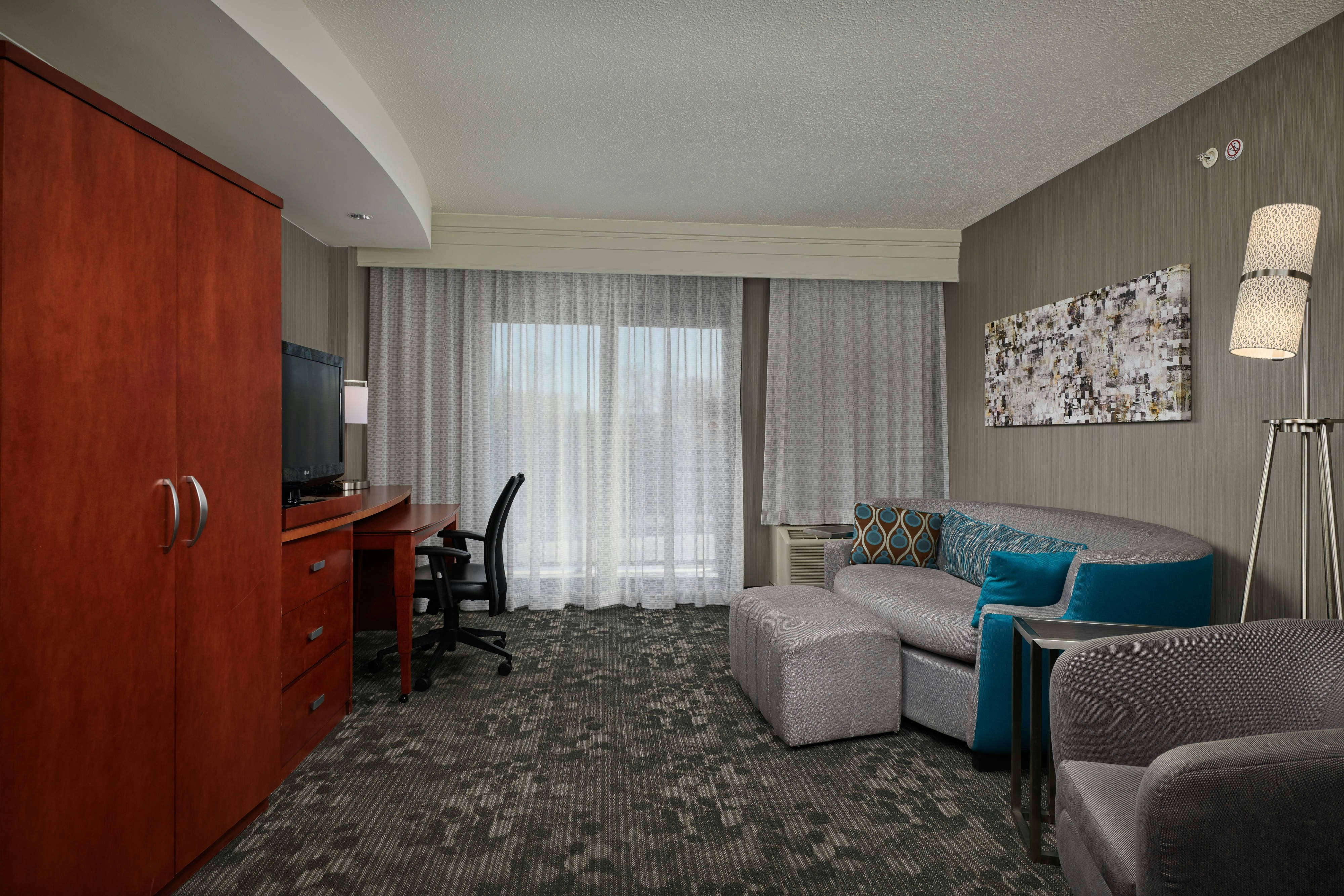 Courtyard by Marriott Bristol