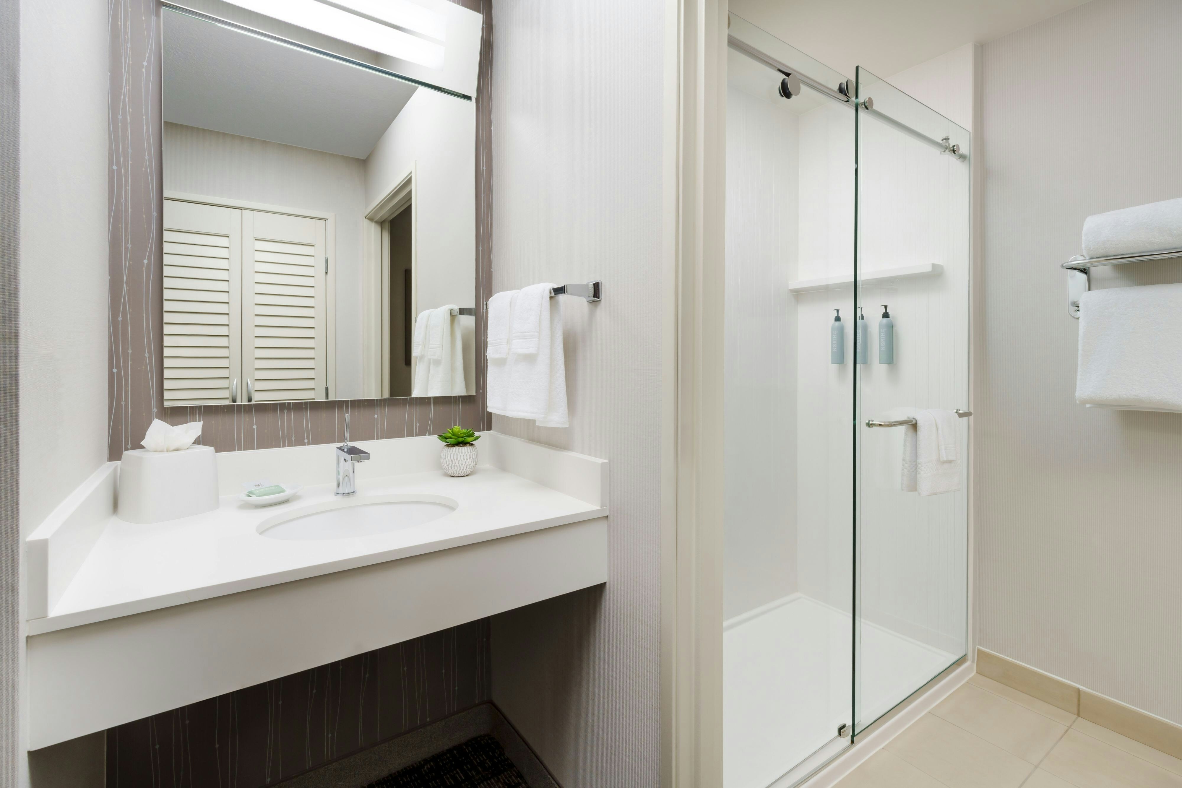 Courtyard by Marriott Roseville Galleria Mall/Creekside Ridge Drive