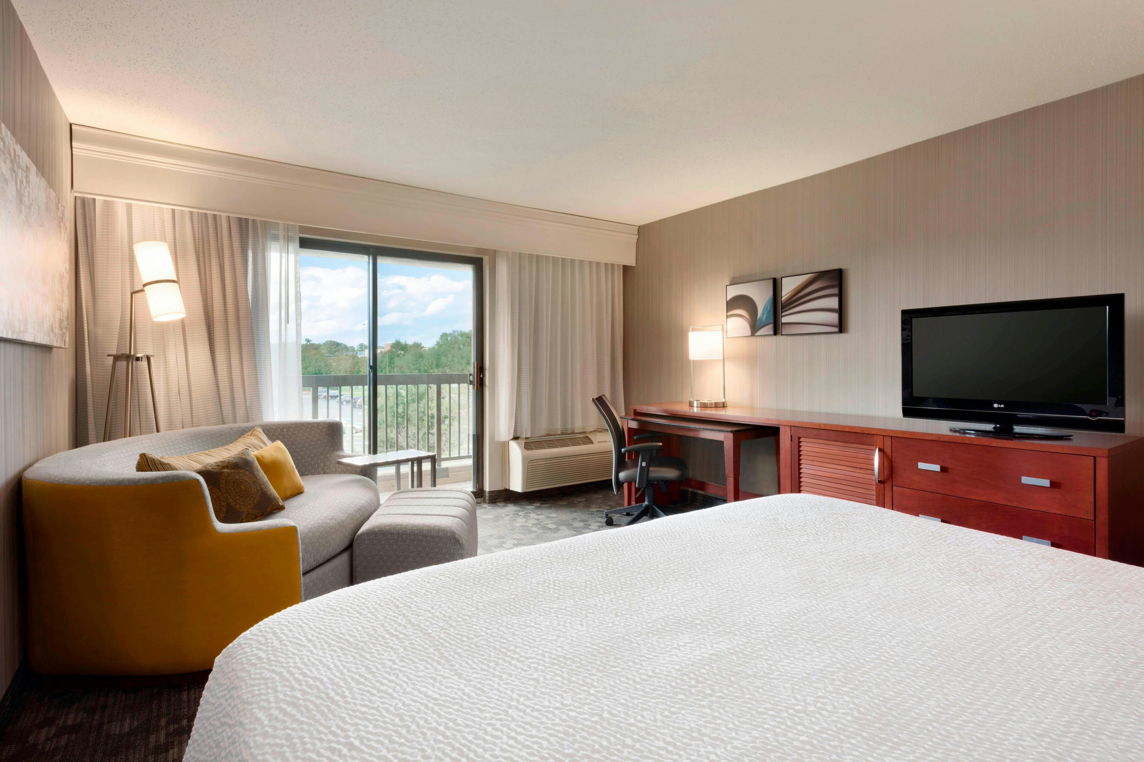 Courtyard by Marriott Akron Fairlawn