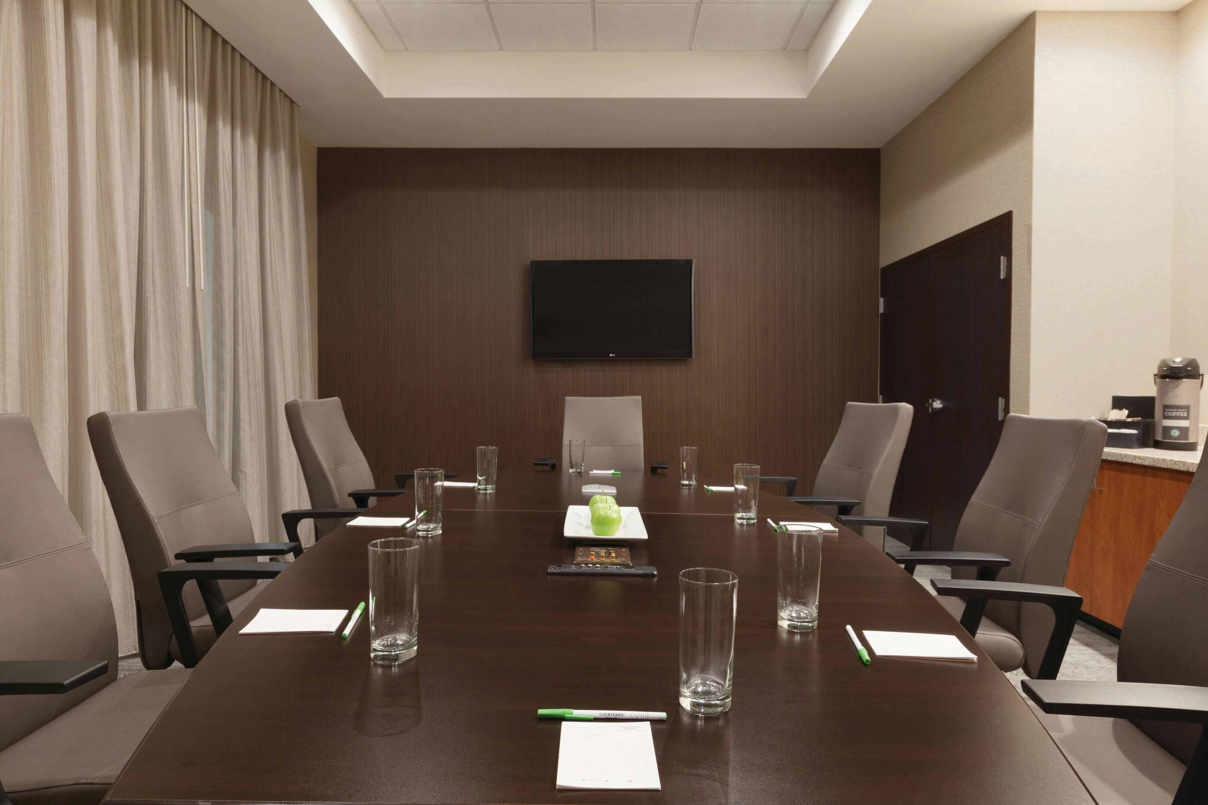 Courtyard by Marriott Charlotte Airport North