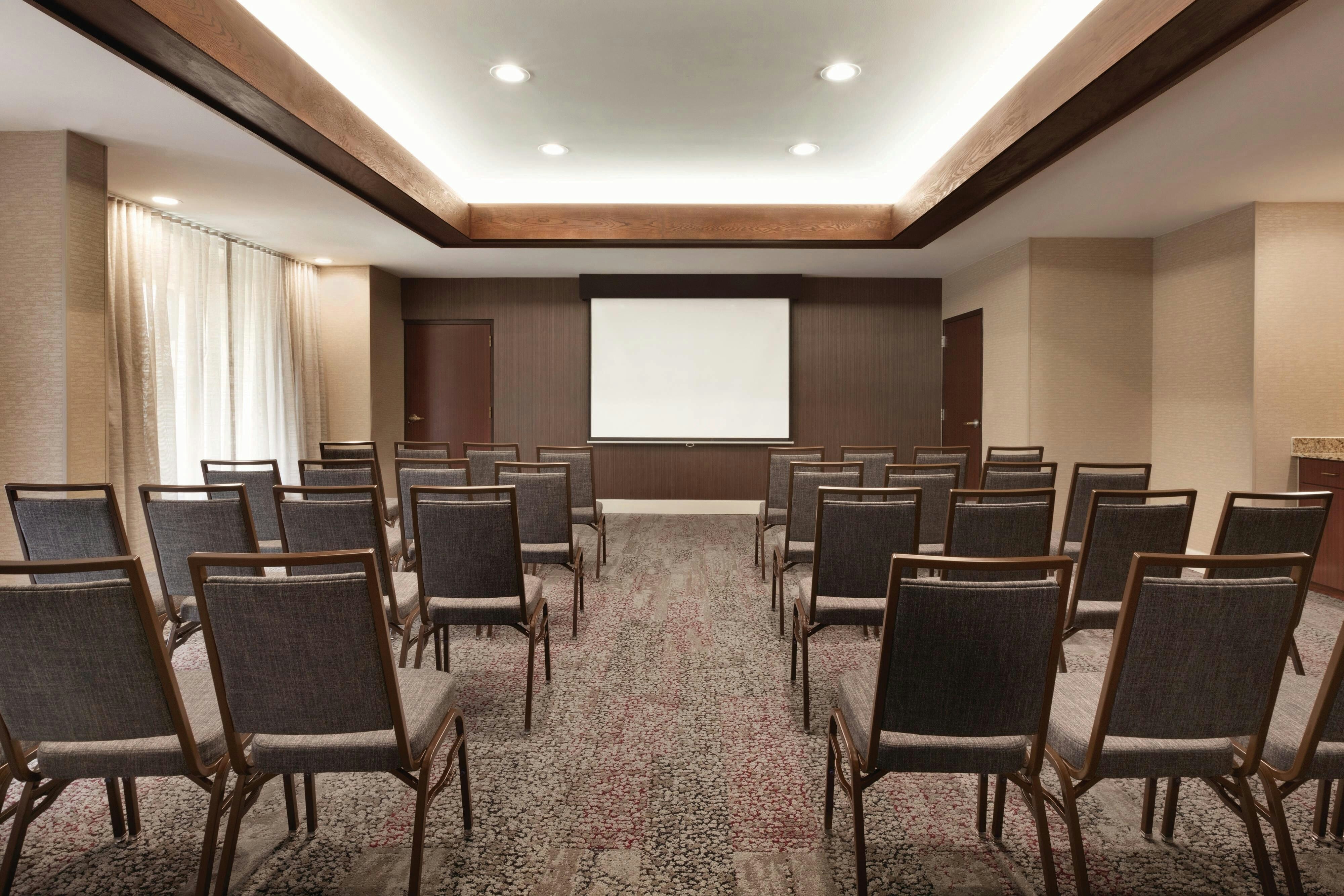 Courtyard by Marriott Charlotte Airport North