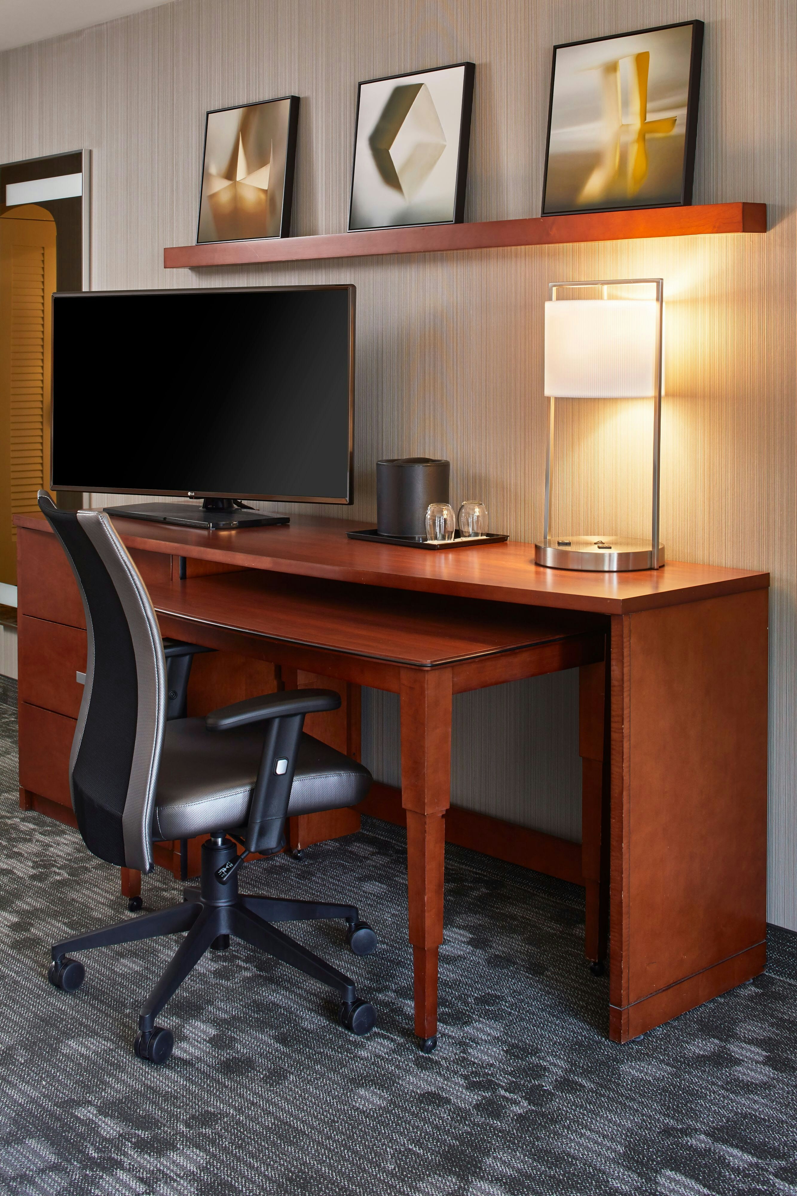 Courtyard by Marriott Albany Thruway