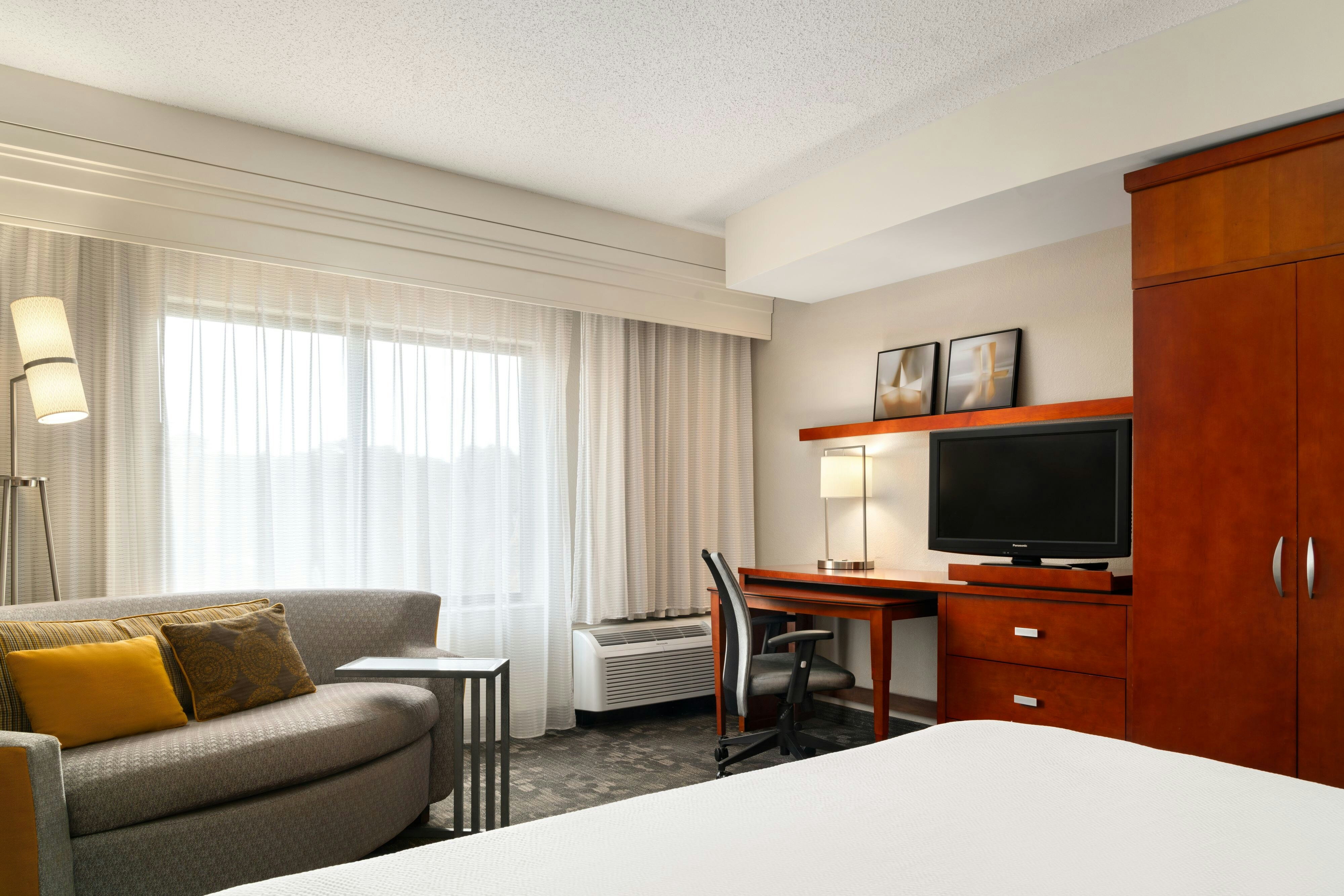 Courtyard by Marriott Salisbury