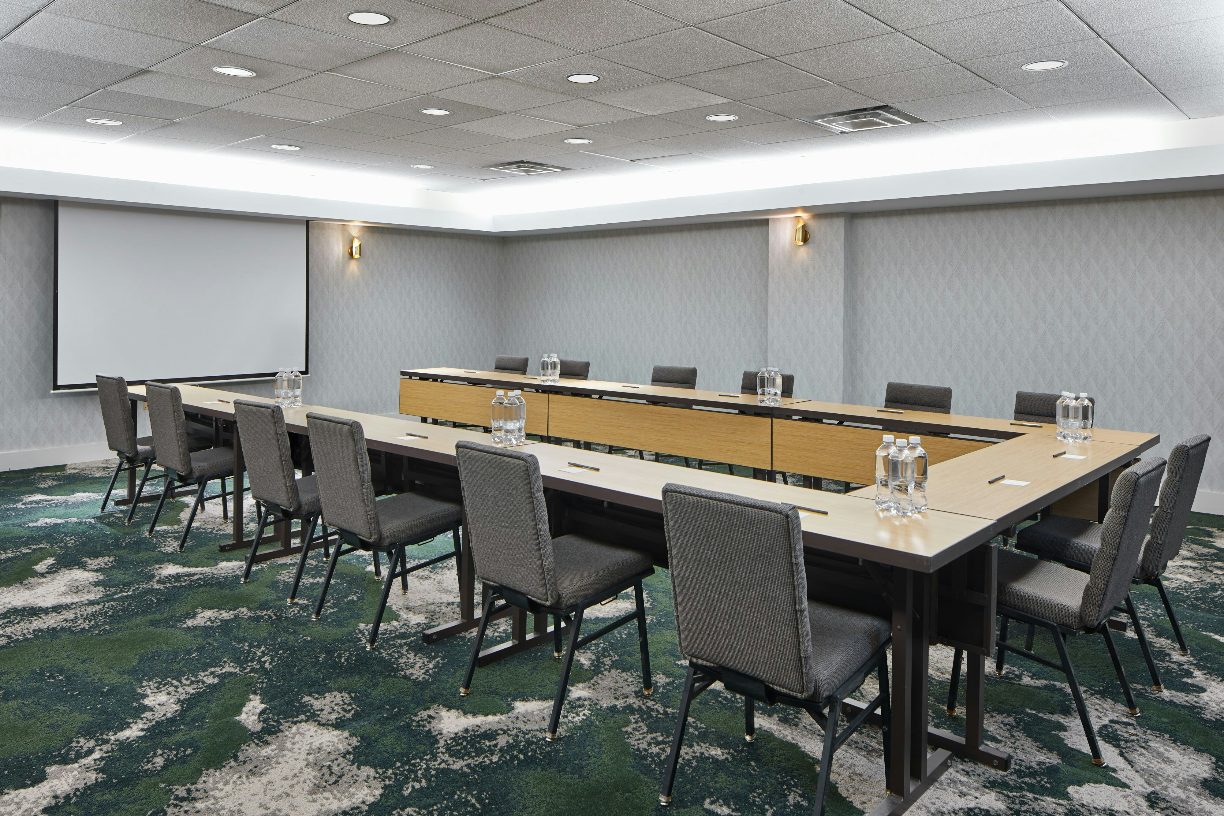 Courtyard by Marriott Nashville Downtown