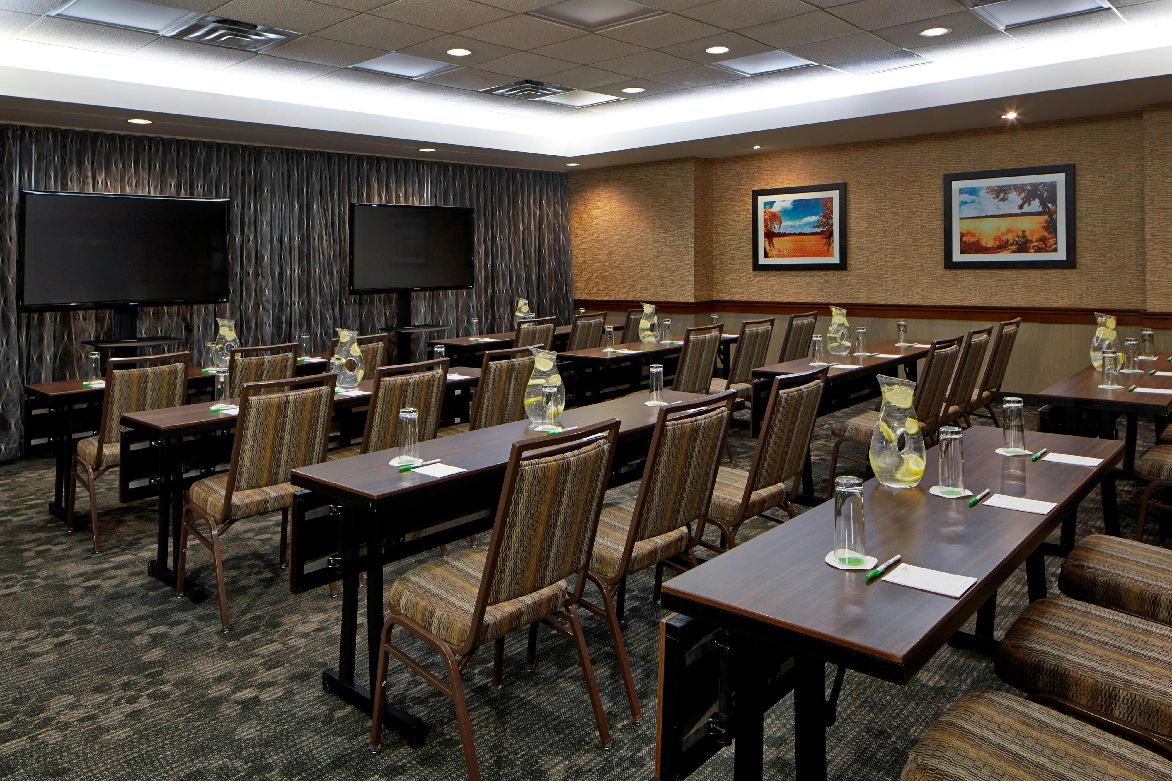 Courtyard by Marriott Bloomington by Mall of America