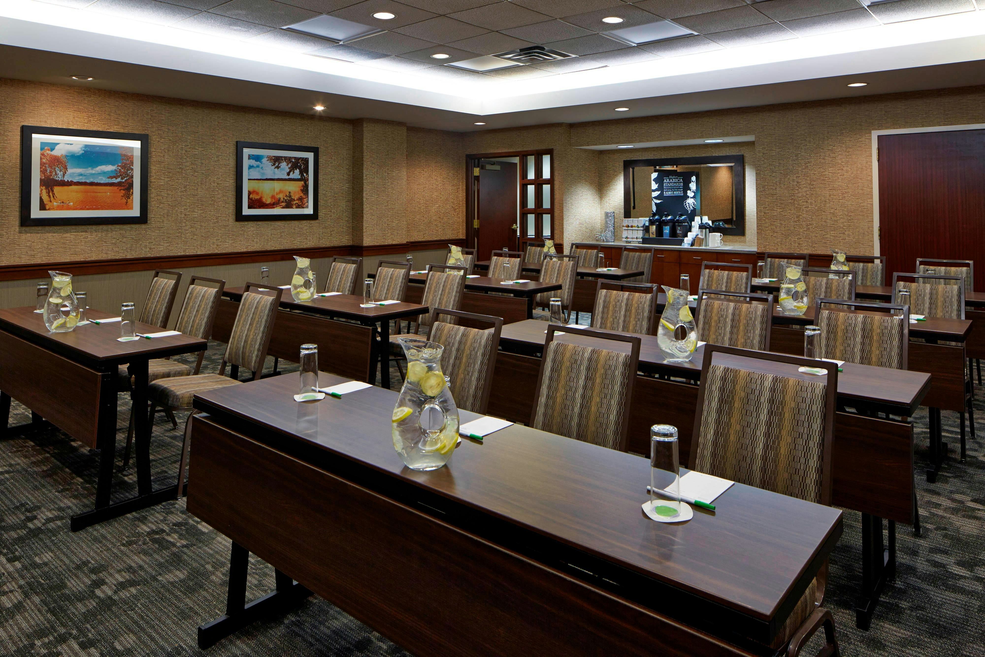 Courtyard by Marriott Bloomington by Mall of America