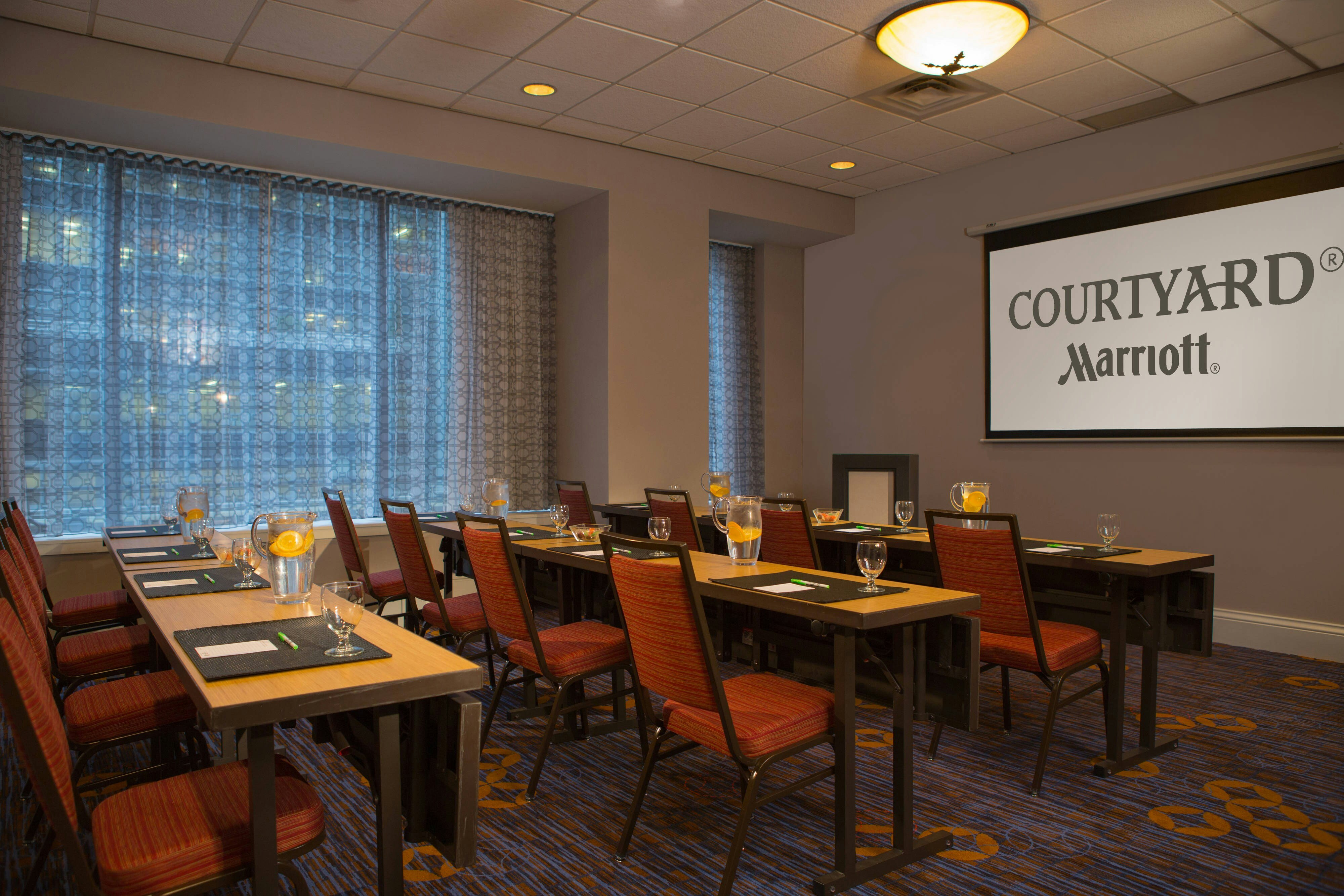Courtyard by Marriott New York Manhattan/Midtown East