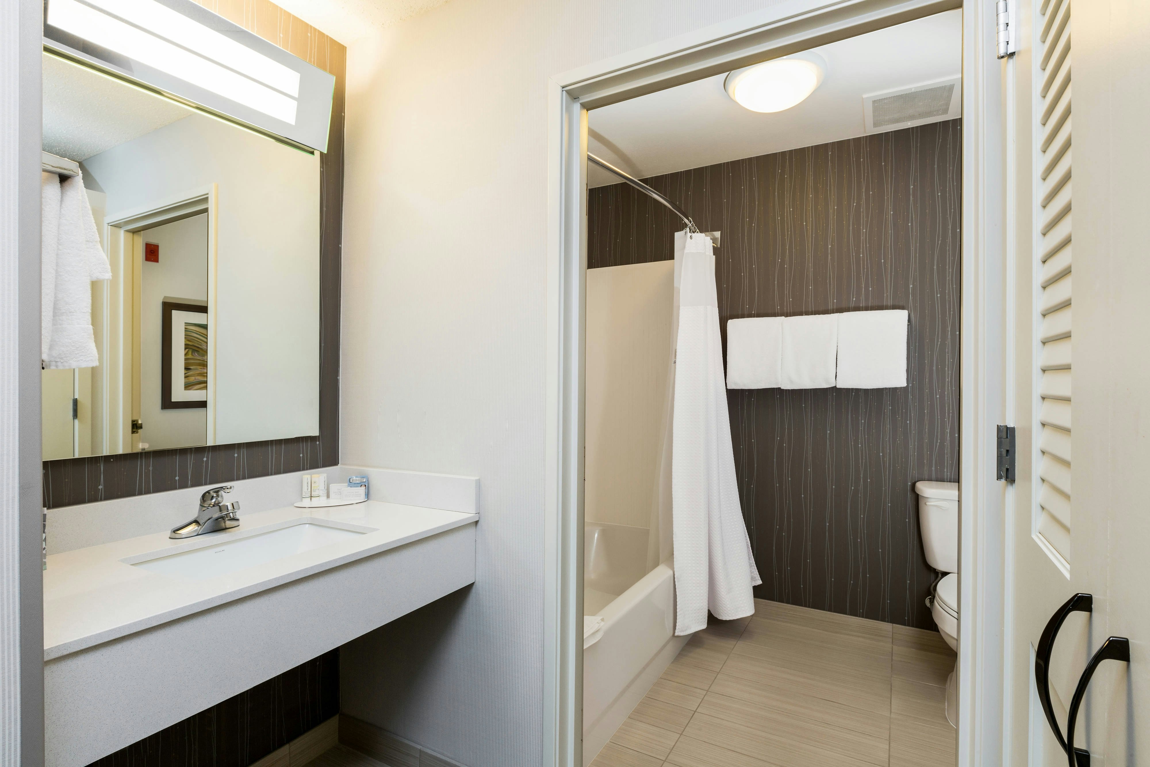 Courtyard by Marriott Dallas Mesquite
